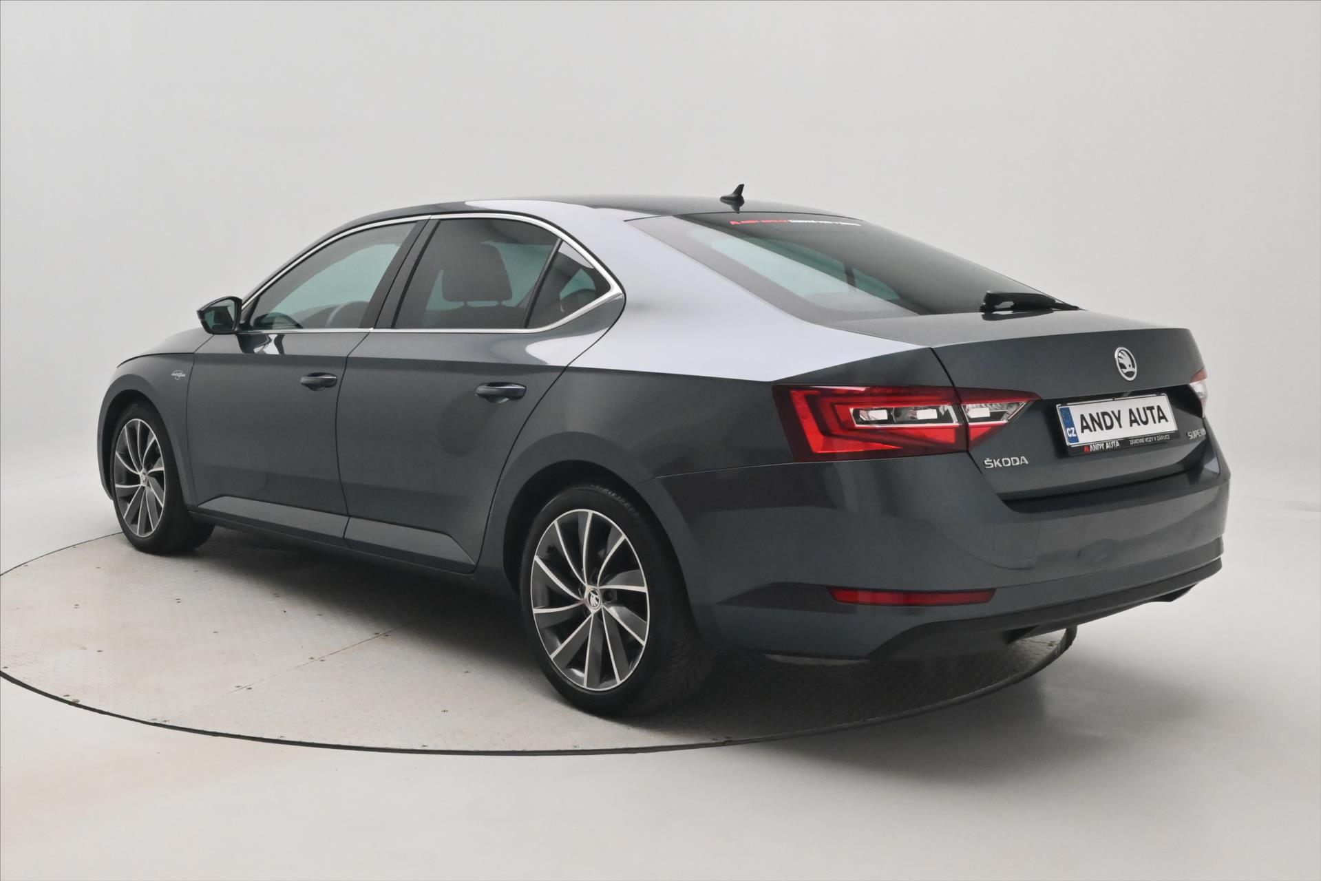 Hlavní fotografie vozu Škoda Superb 2,0 TDI 140 kW DSG L&K Záruka až 5 let (7)