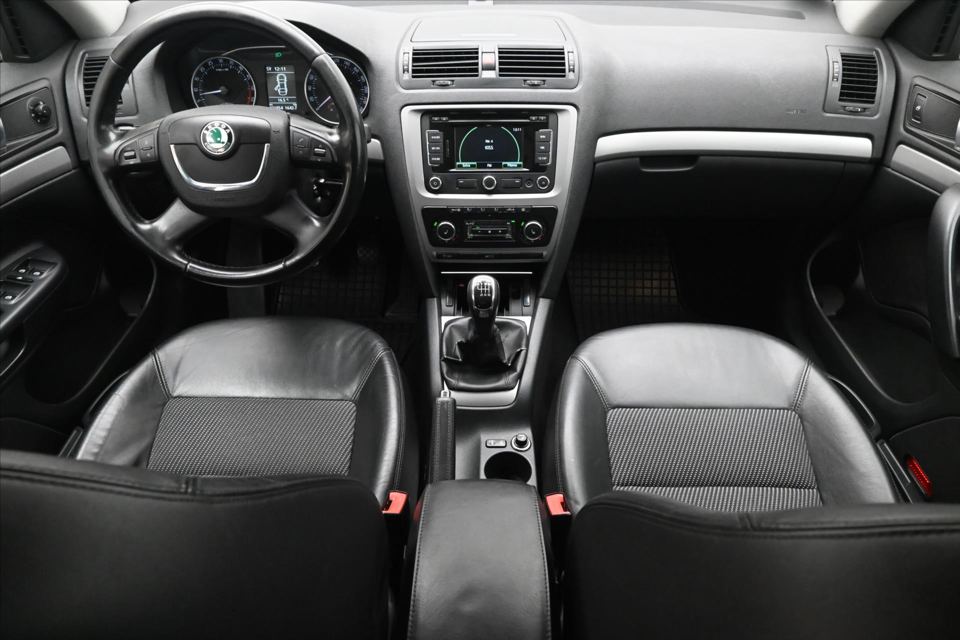 Hlavní fotografie vozu Škoda Octavia 2,0 TDI 103 kW nová STK TAŽNÉ (15)