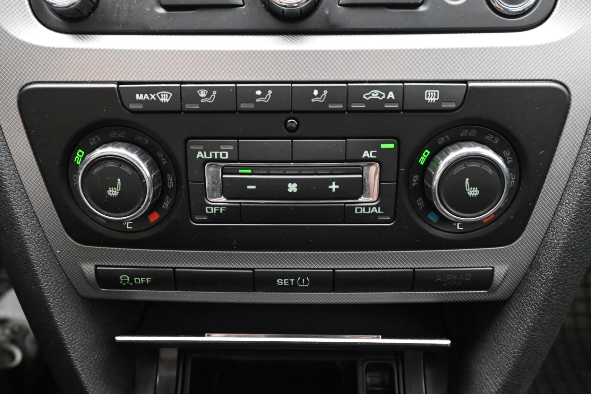 Hlavní fotografie vozu Škoda Octavia 2,0 TDI 103 kW nová STK TAŽNÉ (20)