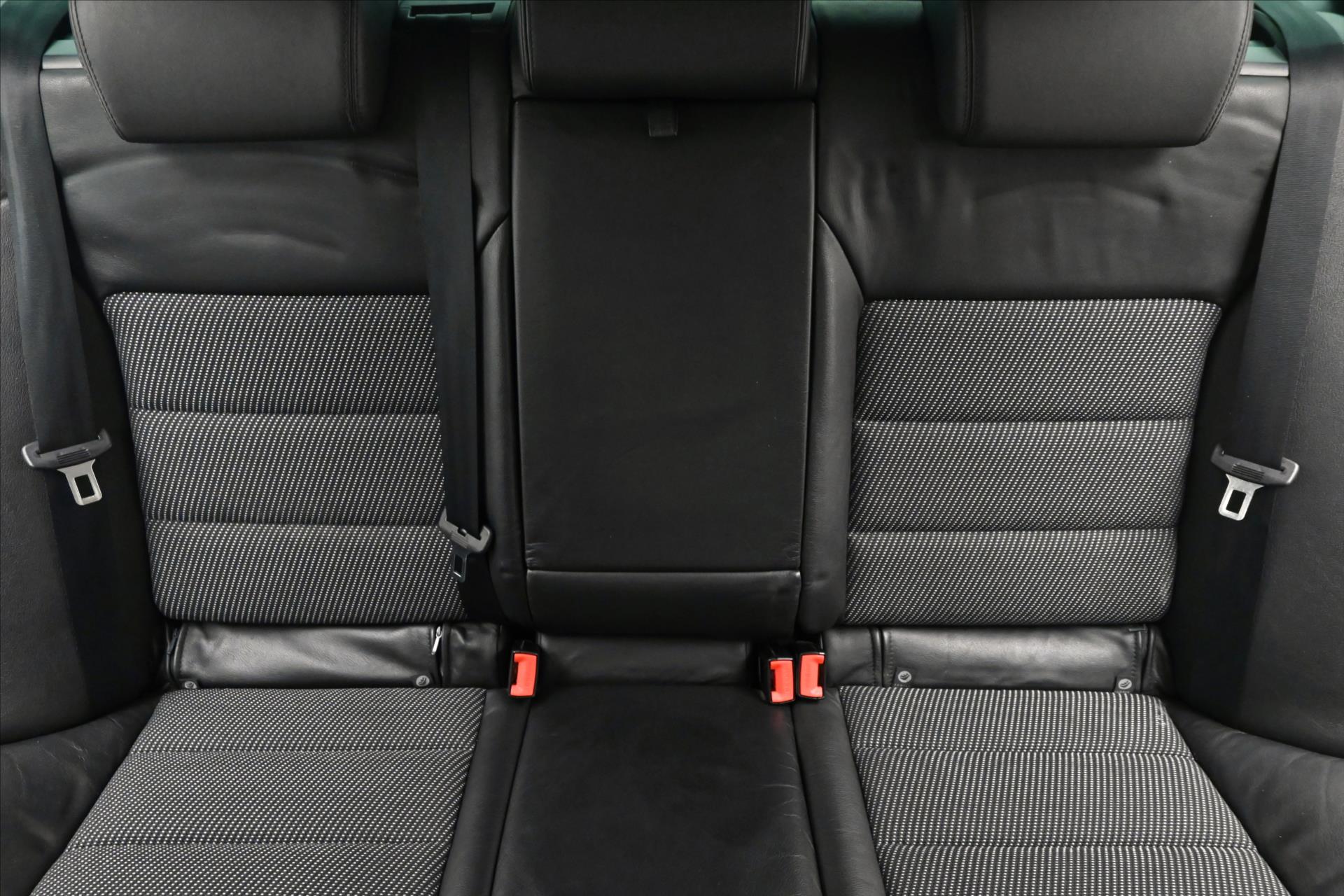 Hlavní fotografie vozu Škoda Octavia 2,0 TDI 103 kW nová STK TAŽNÉ (26)