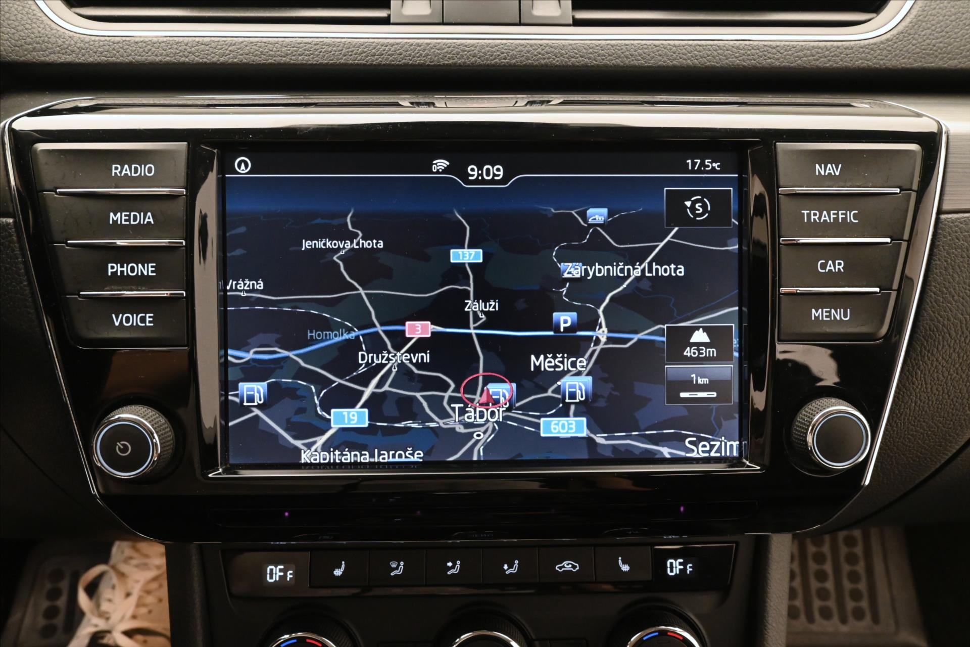 Hlavní fotografie vozu Škoda Superb 2,0 TDI 110kW STYLE DSG na ND (19)