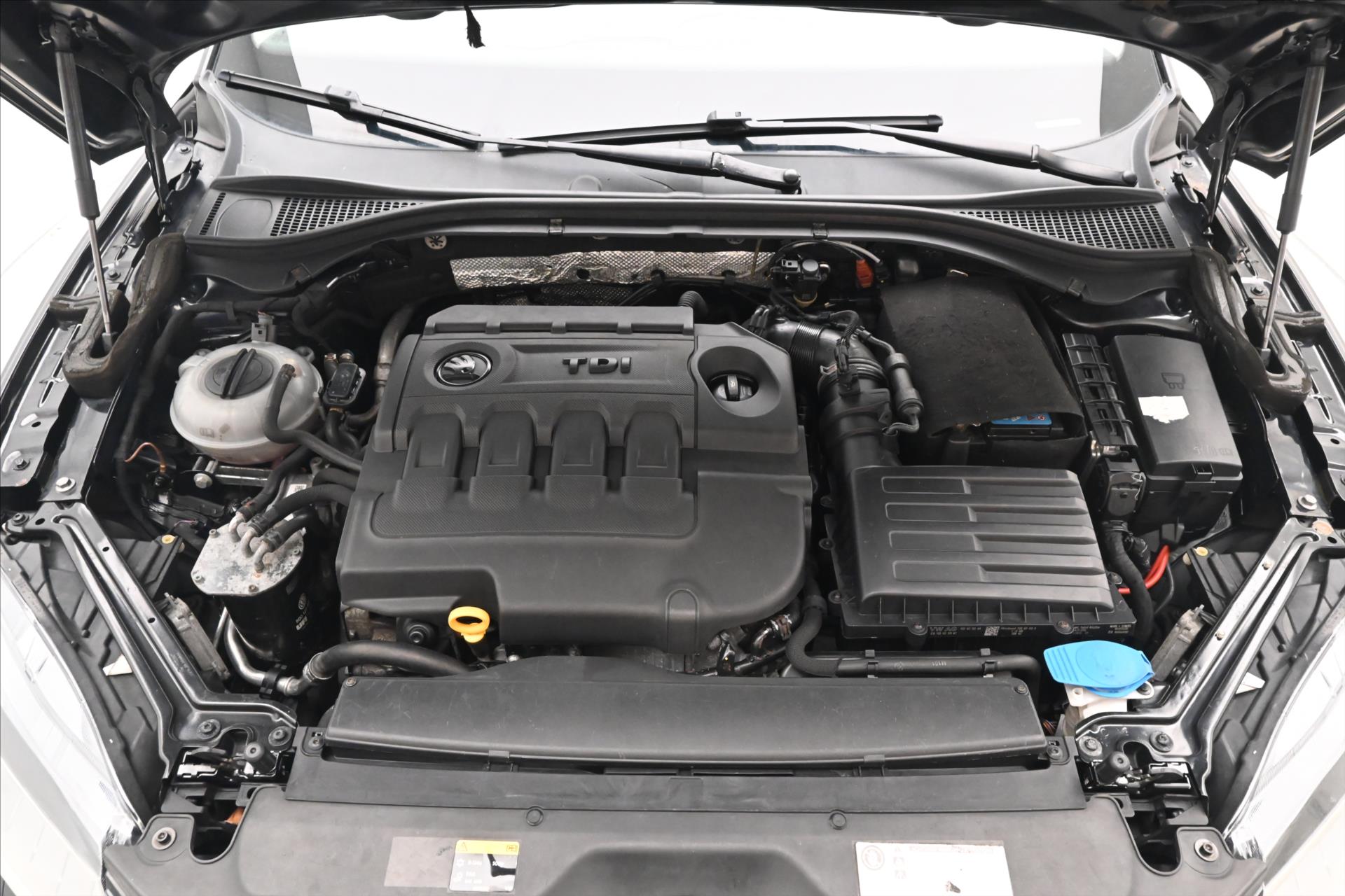 Hlavní fotografie vozu Škoda Superb 2,0 TDI 110kW STYLE DSG na ND (9)