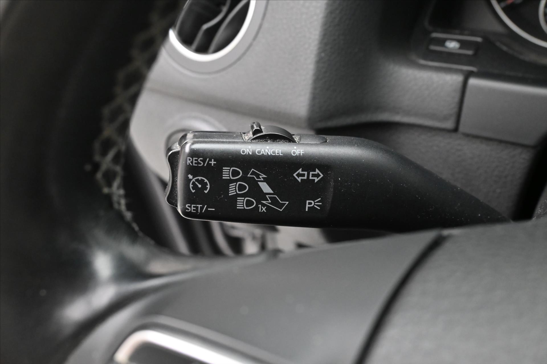 Hlavní fotografie vozu Volkswagen Golf Plus 1,6 TDI 77kW KLIMA Tažné (22)