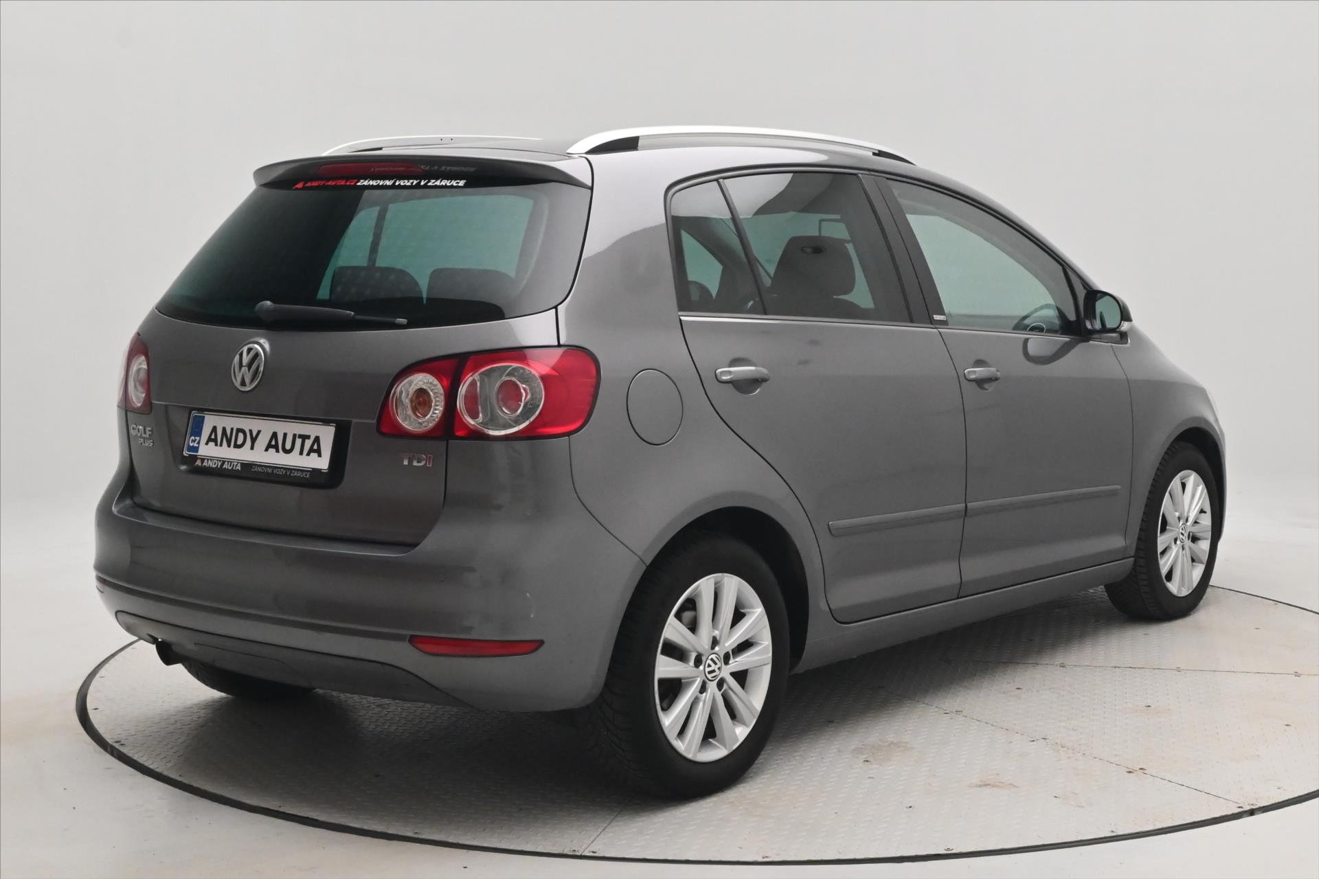 Hlavní fotografie vozu Volkswagen Golf Plus 1,6 TDI 77kW KLIMA Tažné (5)