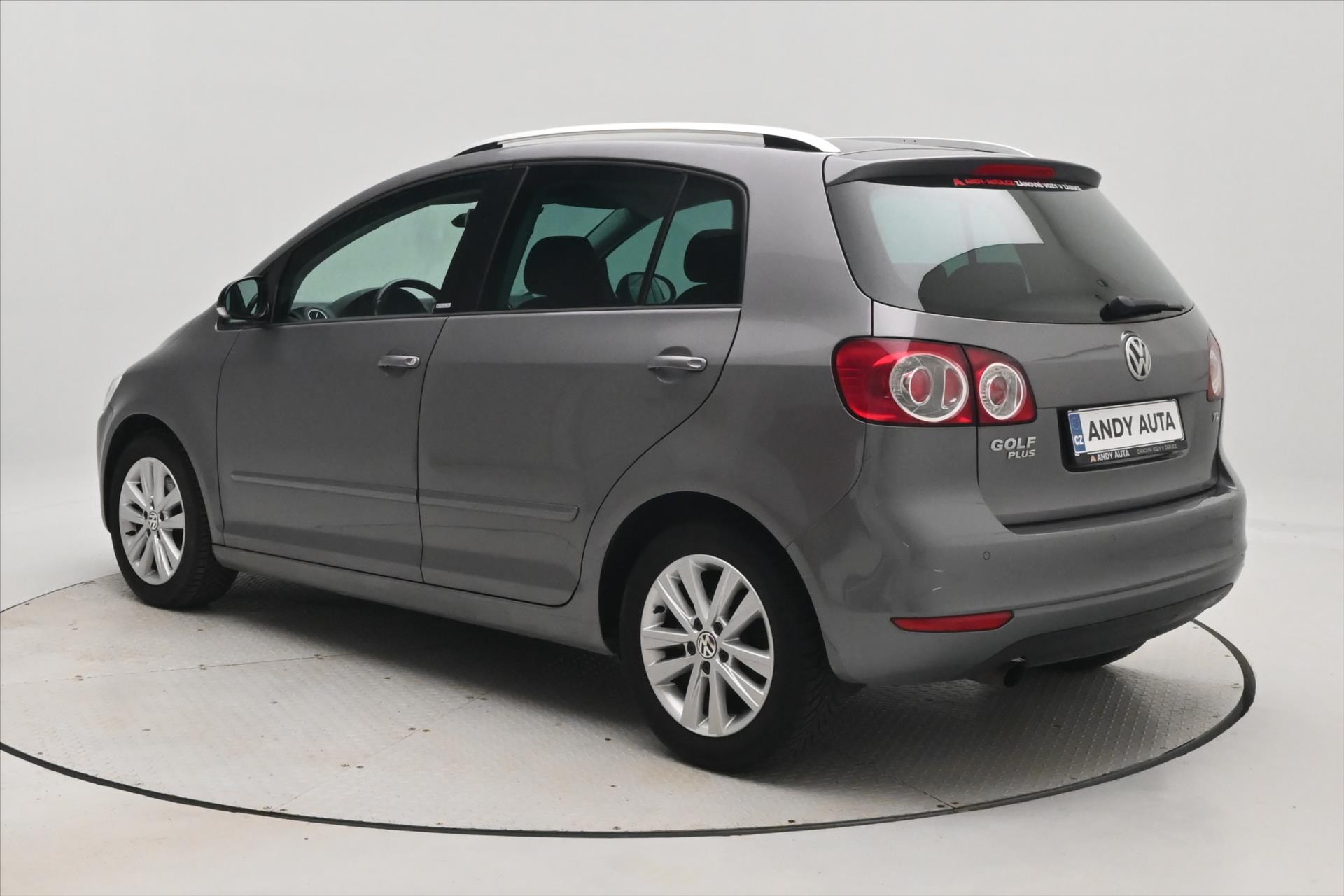 Hlavní fotografie vozu Volkswagen Golf Plus 1,6 TDI 77kW KLIMA Tažné (7)
