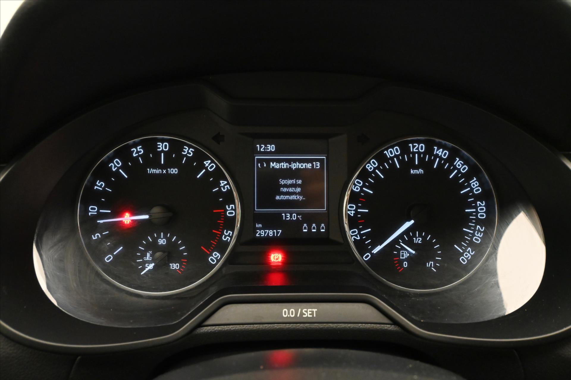 Hlavní fotografie vozu Škoda Octavia 2,0 TDI 110kW Elegance Tažné (16)