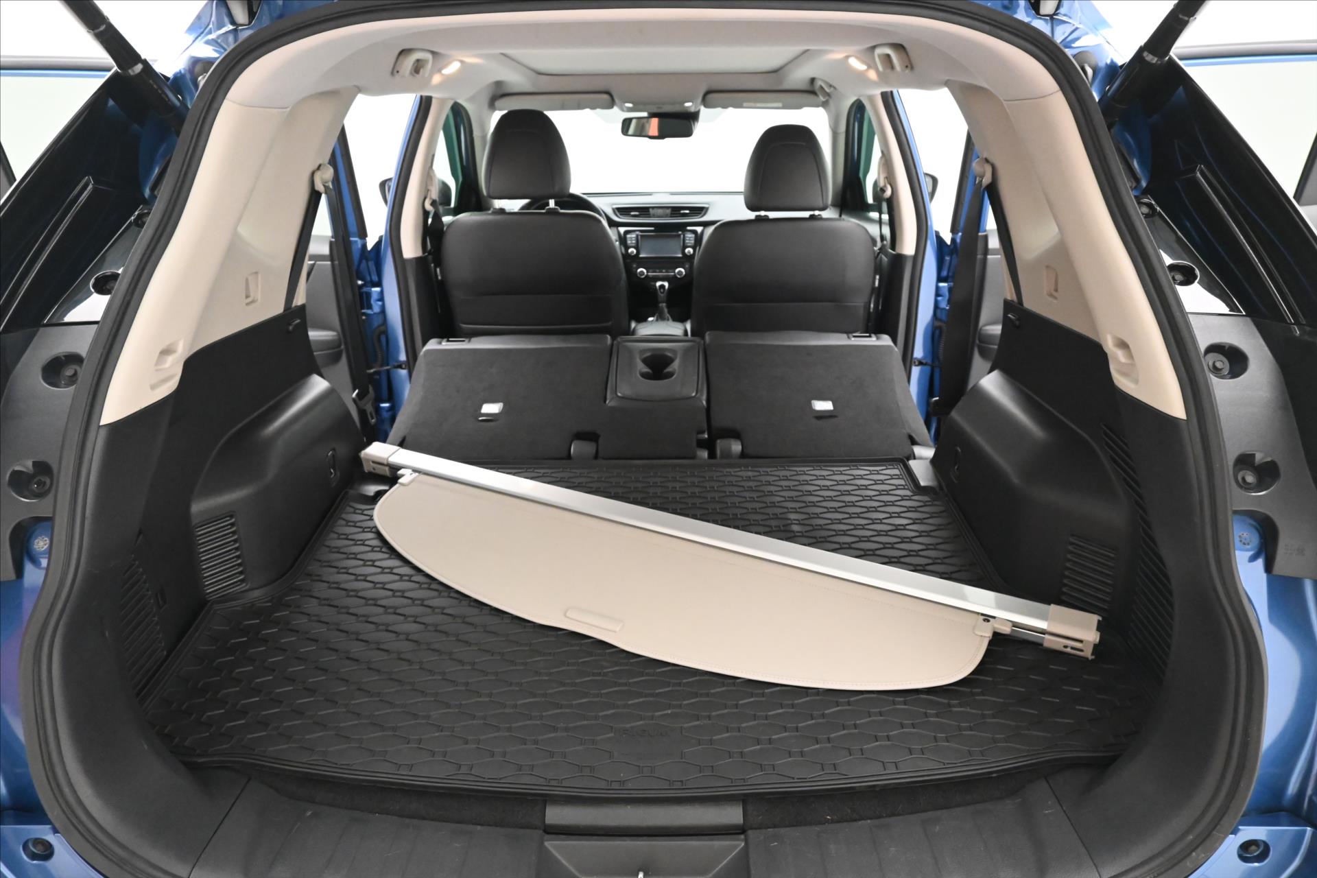 Hlavní fotografie vozu Nissan X-Trail 1,8 dCi 110kW 4x4 AT Panorama Záruka až 5 let (11)
