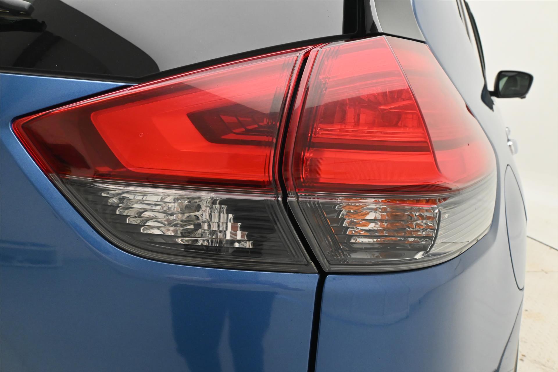 Hlavní fotografie vozu Nissan X-Trail 1,8 dCi 110kW 4x4 AT Panorama Záruka až 5 let (30)