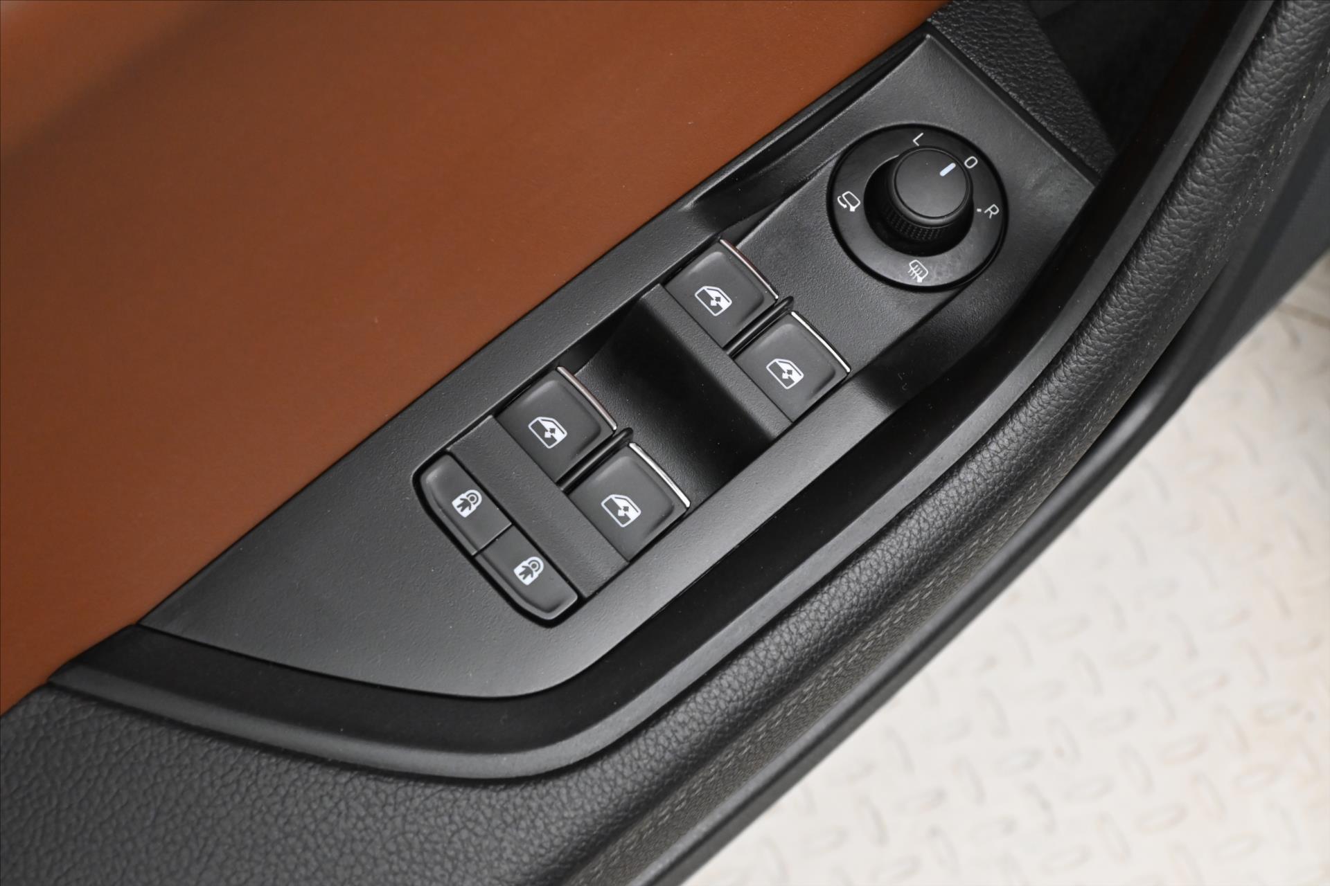 Main photo of the car Skoda Superb 2,0 TSI 206kW L&K DSG 4x4 Záruka až 5 let (26)