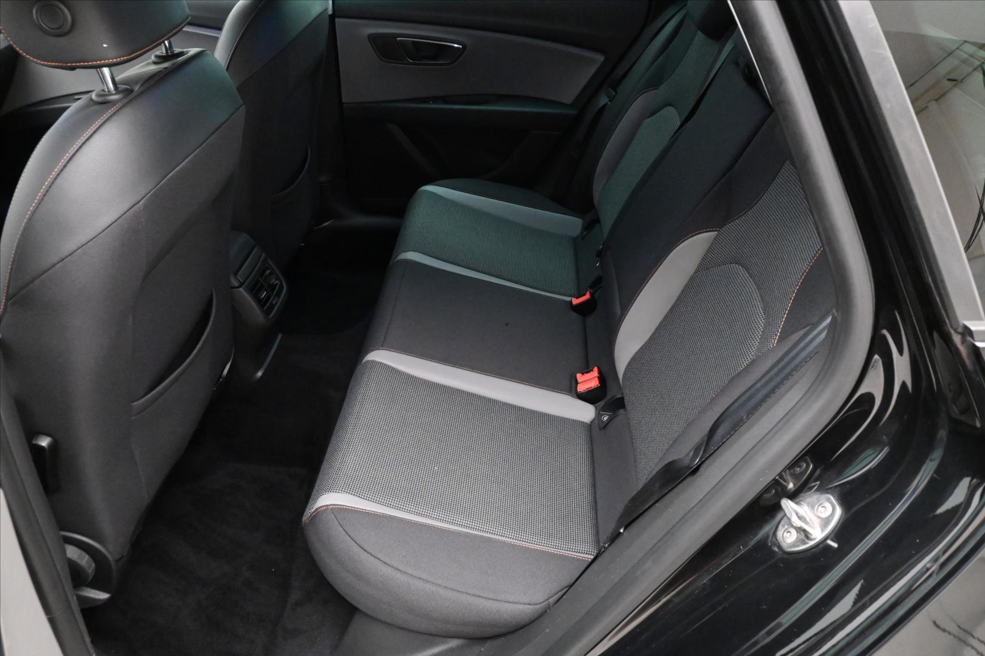 Main photo of the car Seat Leon 2.0 TDI 110 kW 4x4 X-Perience Warranty up to 5 years (14)