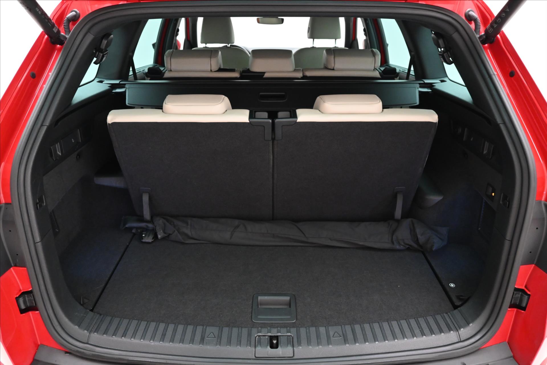Main photo of the car Skoda Kodiaq 2.0 TDI 110 kW DSG L&K 7 Seats Warranty up to 5 years (10)