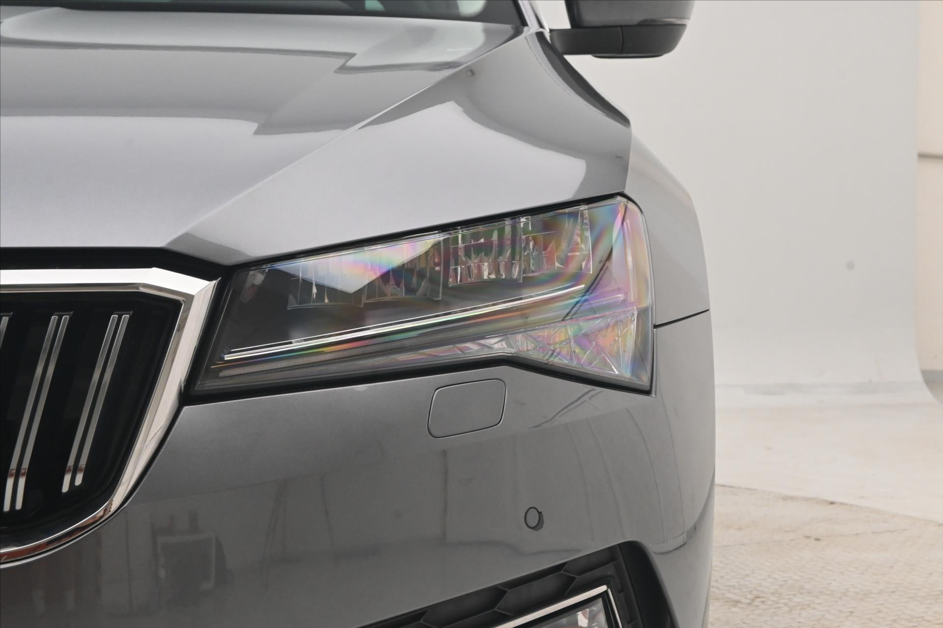 Hlavní fotografie vozu Škoda Superb 2,0 TDI 110 kW DSG STYLE Záruka až 5 let (28)