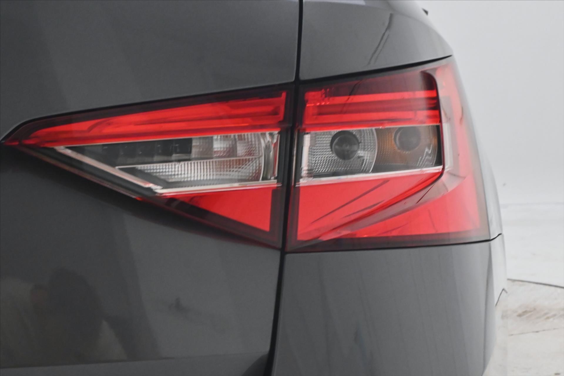 Hlavní fotografie vozu Škoda Superb 2,0 TDI 110 kW DSG STYLE Záruka až 5 let (29)