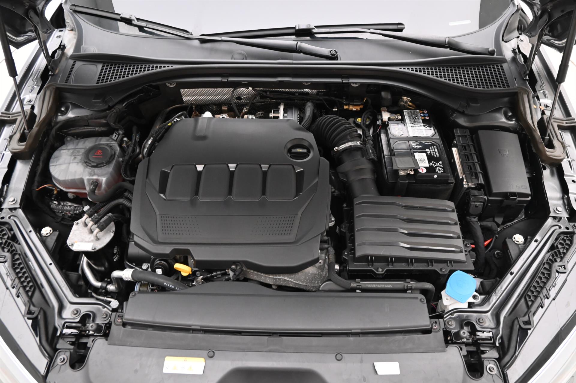 Hlavní fotografie vozu Škoda Superb 2,0 TDI 110 kW DSG STYLE Záruka až 5 let (9)