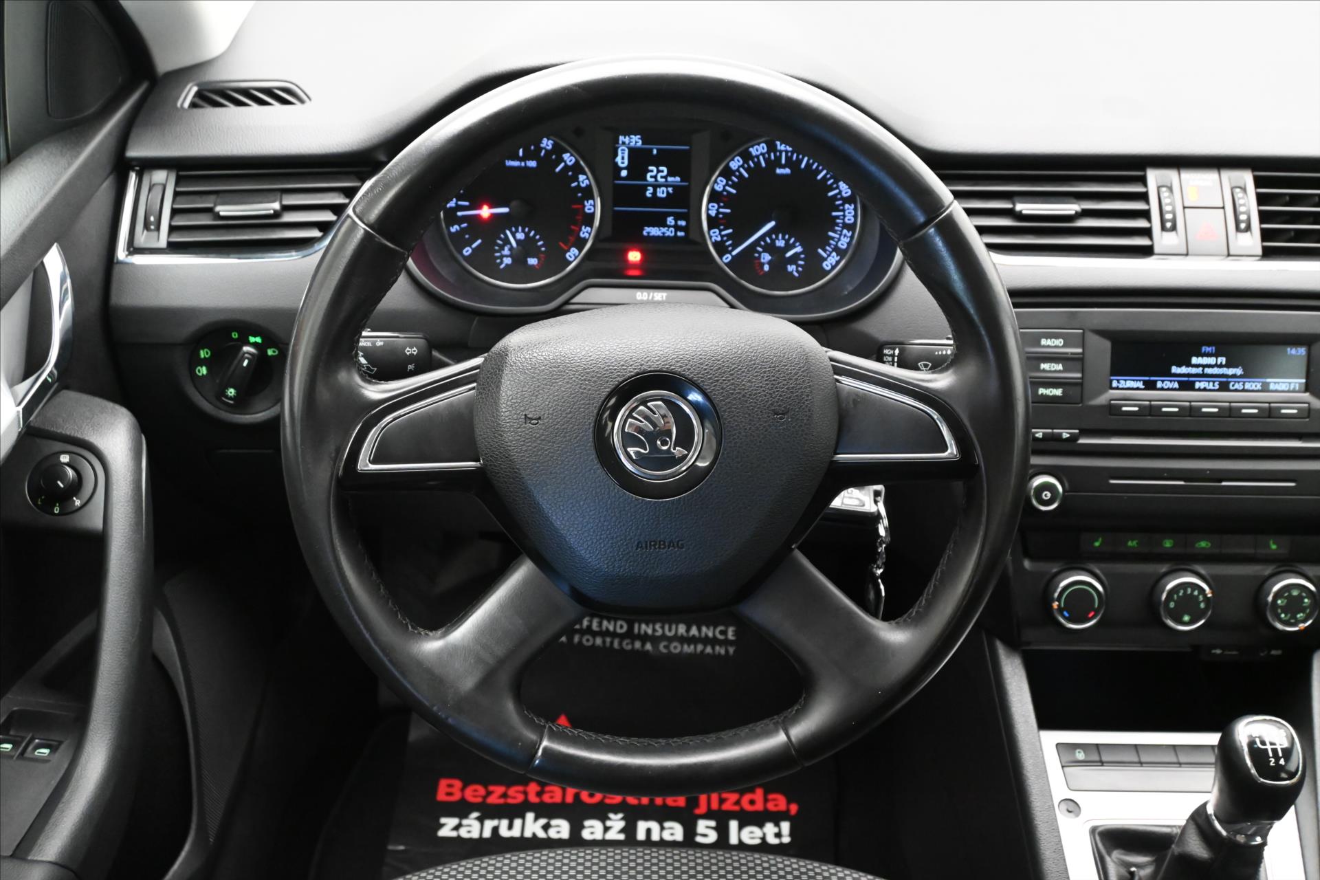 Hlavní fotografie vozu Škoda Octavia 1,6 TDI 77 kW Ambition (18)
