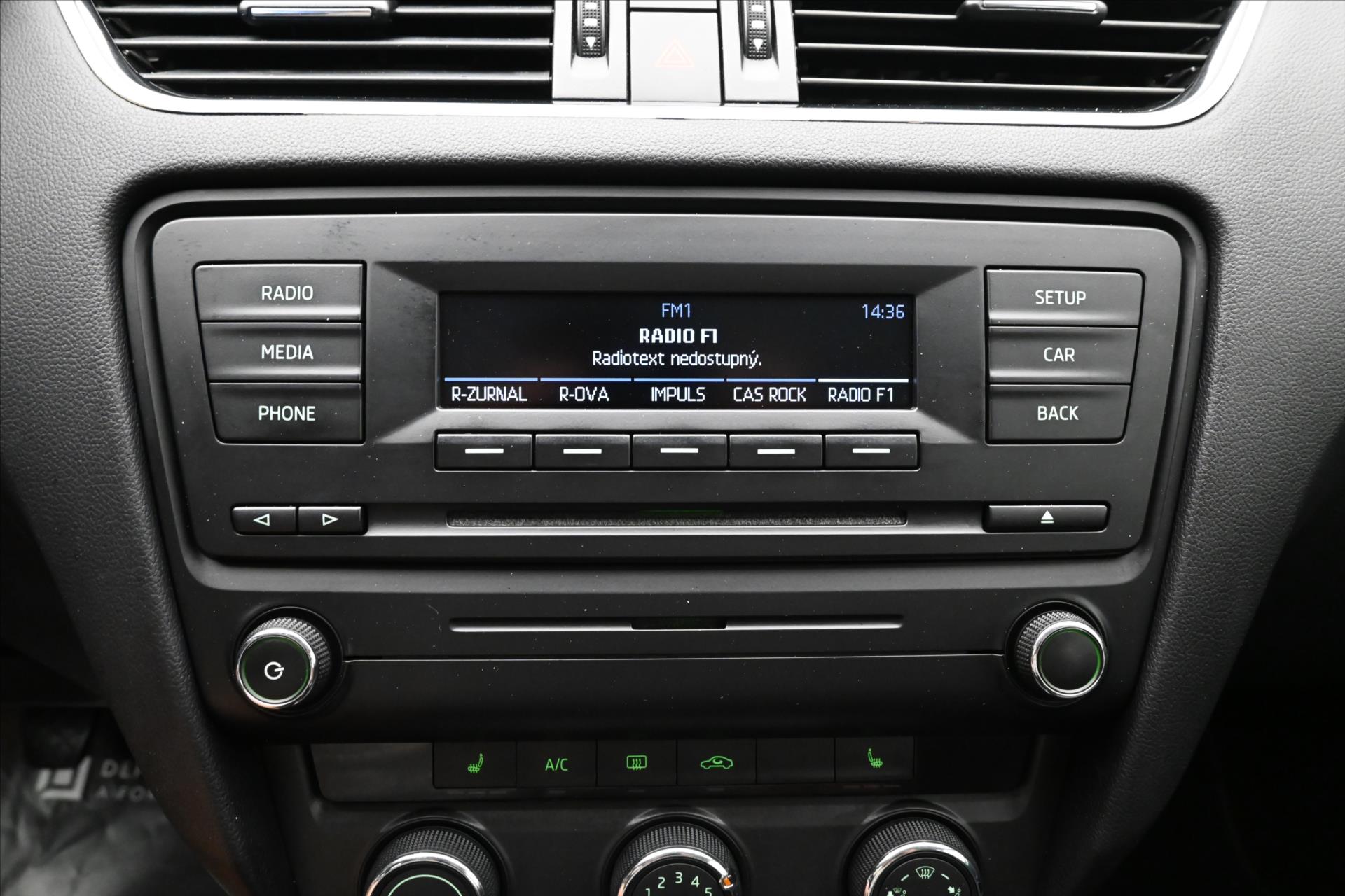 Hlavní fotografie vozu Škoda Octavia 1,6 TDI 77 kW Ambition (19)