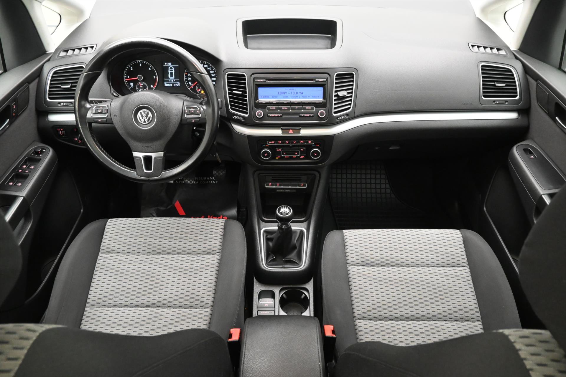 Hlavní fotografie vozu Volkswagen Sharan 2,0 TDI 103 kW Manuál Panorama Tažné (15)