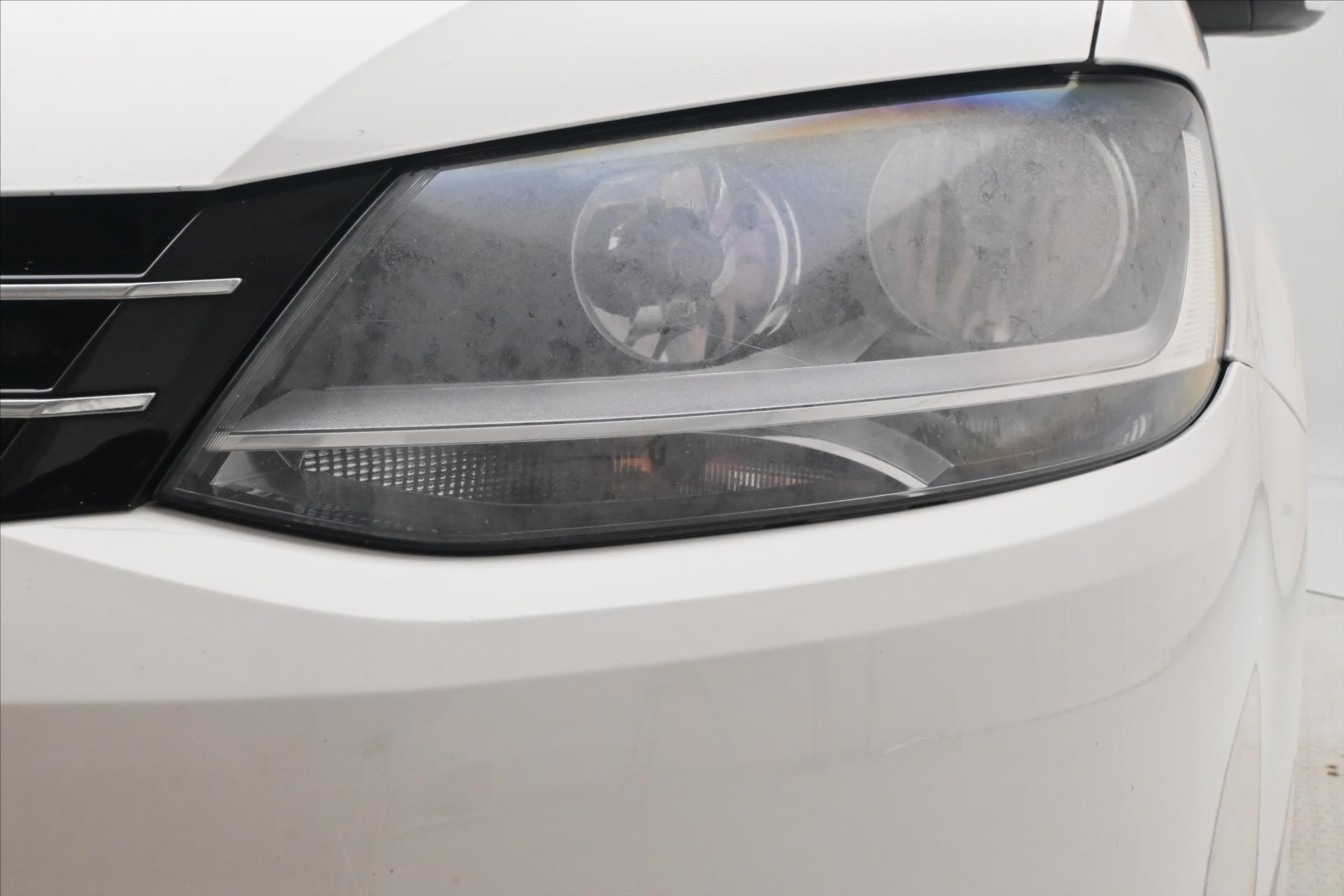 Hlavní fotografie vozu Volkswagen Sharan 2,0 TDI 103 kW Manuál Panorama Tažné (27)
