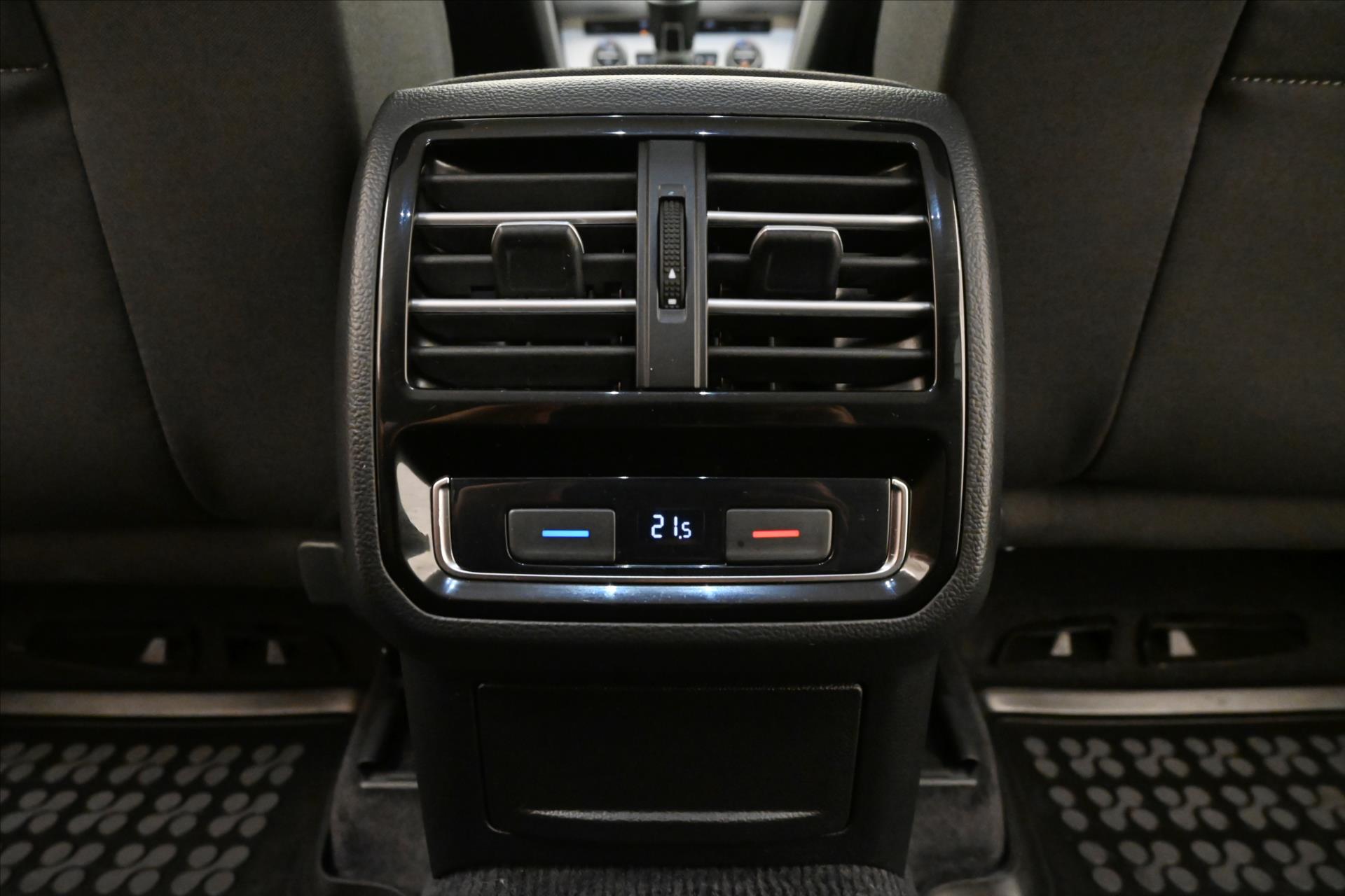 Hlavní fotografie vozu Volkswagen Passat 2,0 TDI 110 kW Navigace Záruka až 5 let (22)