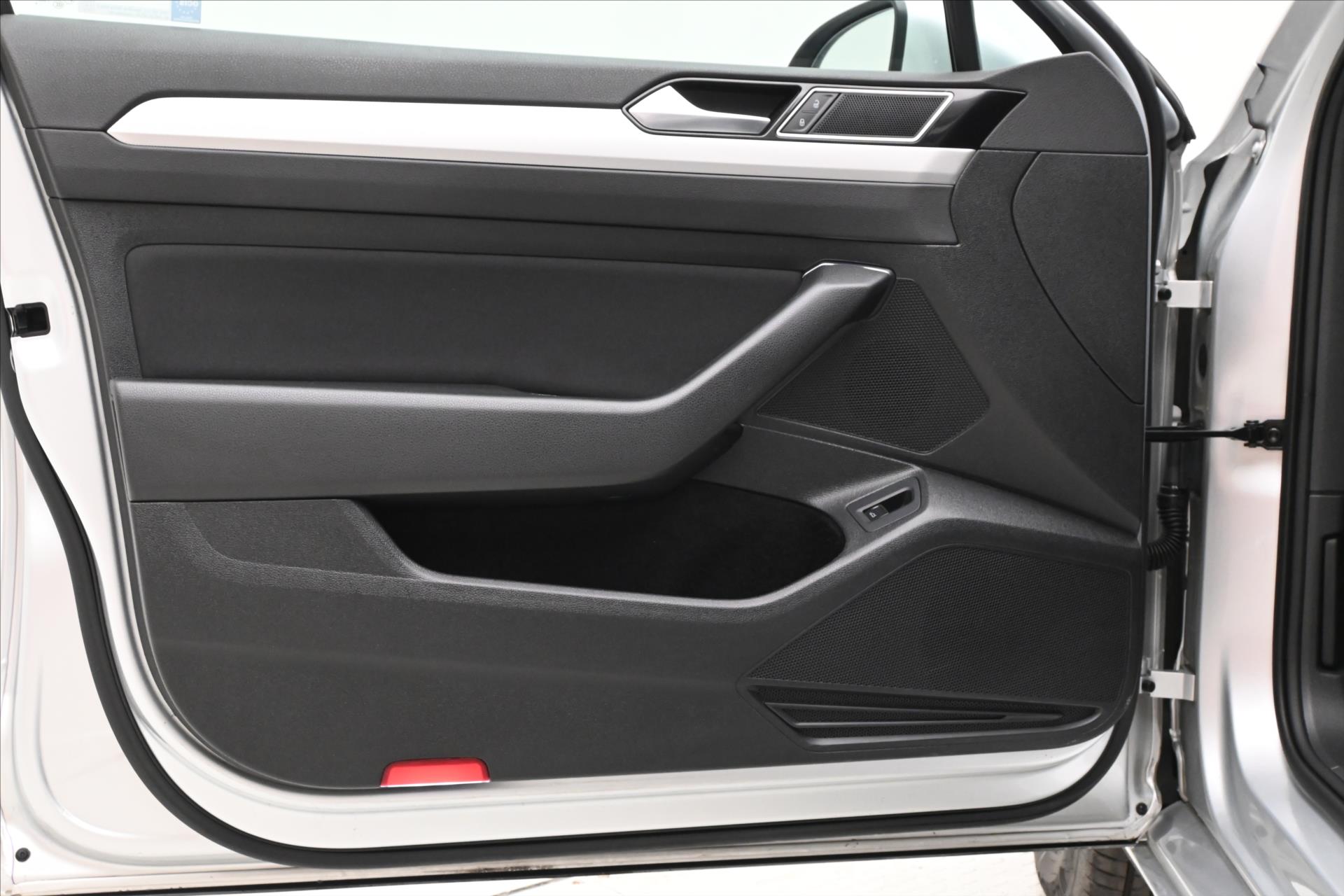 Hlavní fotografie vozu Volkswagen Passat 2,0 TDI 110 kW Navigace Záruka až 5 let (24)
