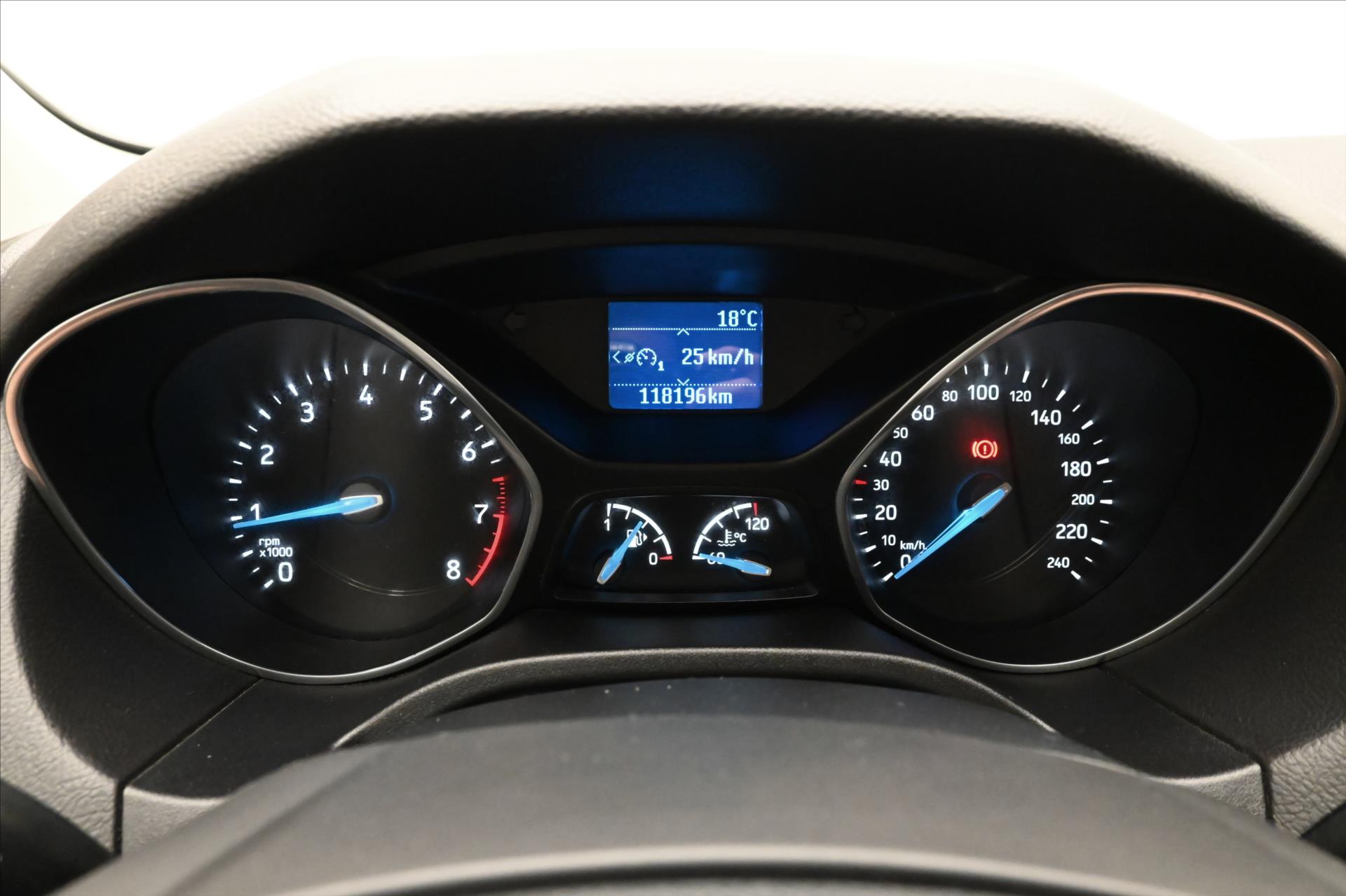 Main photo of the car Ford Focus 1.6 16V 77 kW Warranty up to 5 years (17)