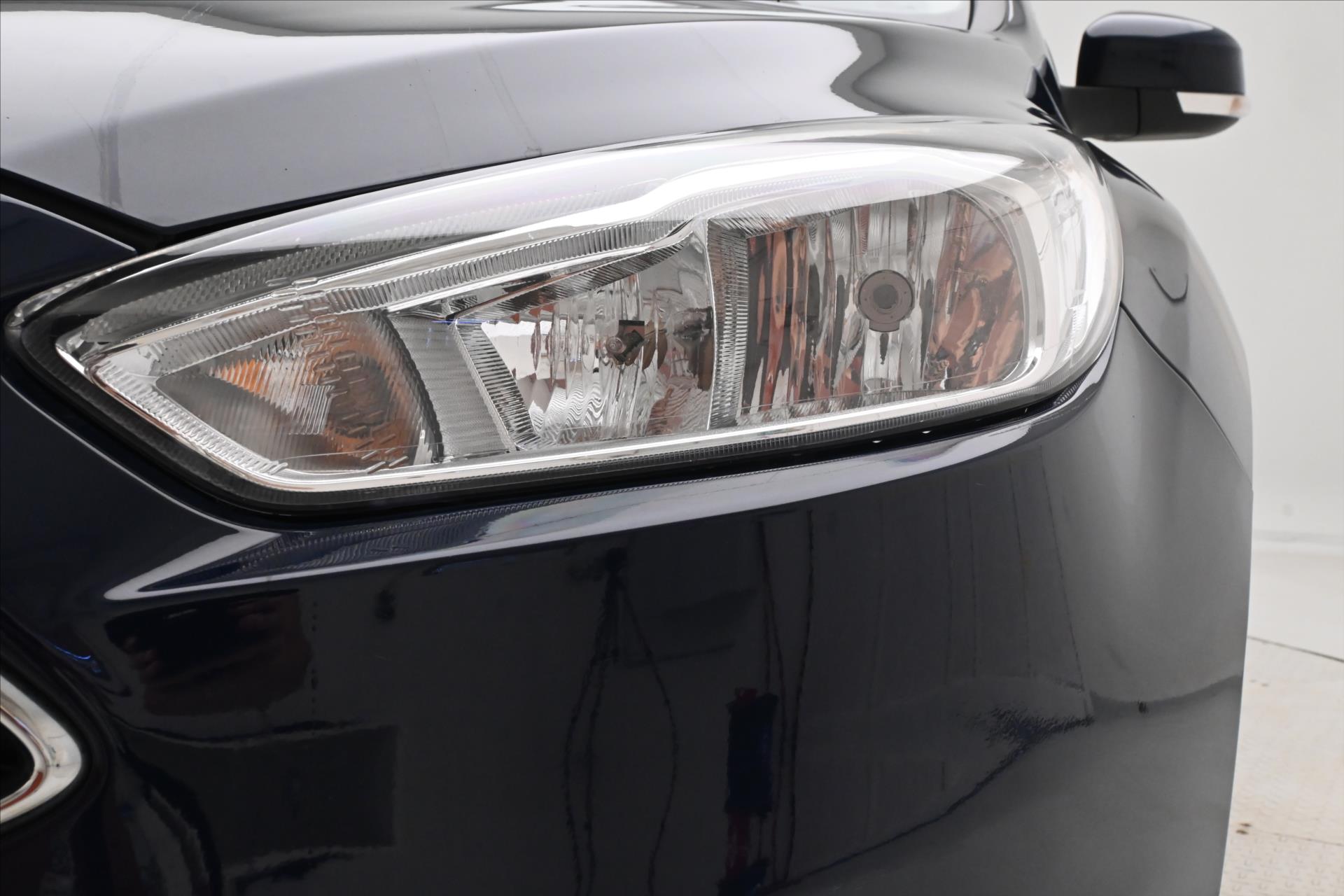Main photo of the car Ford Focus 1.6 16V 77 kW Warranty up to 5 years (27)