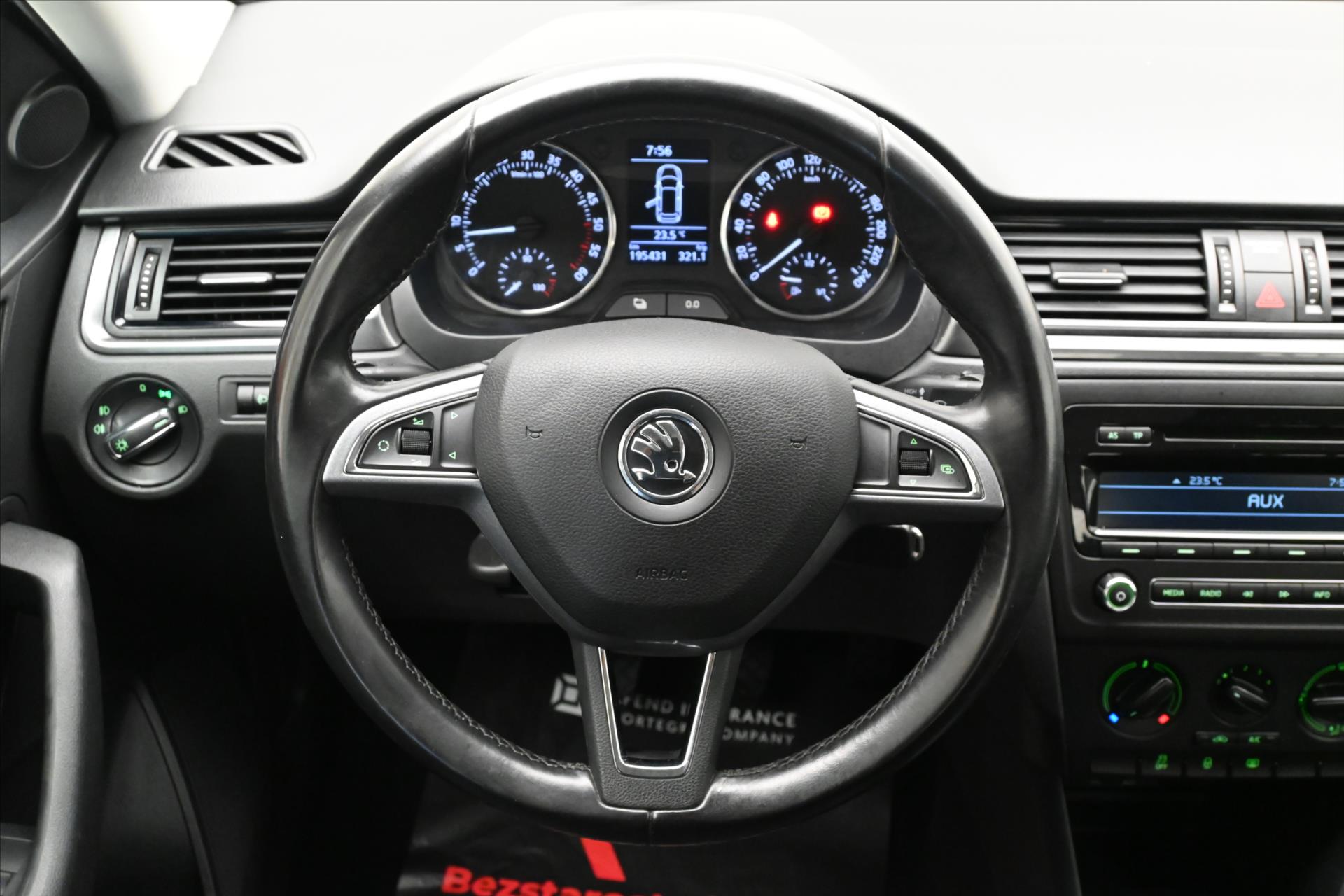 Main photo of the car Skoda Rapid 1.6 TDI 66 kW Ambition (18)