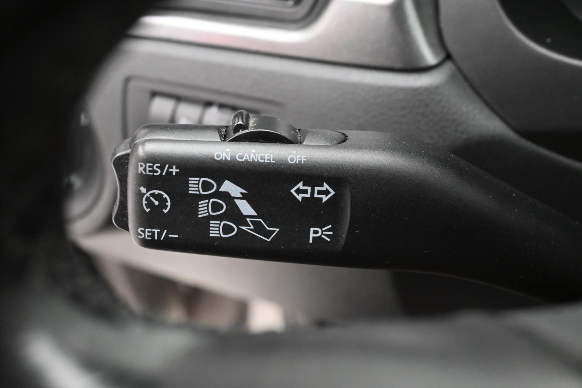Main photo of the car Skoda Rapid 1.6 TDI 66 kW Ambition (22)