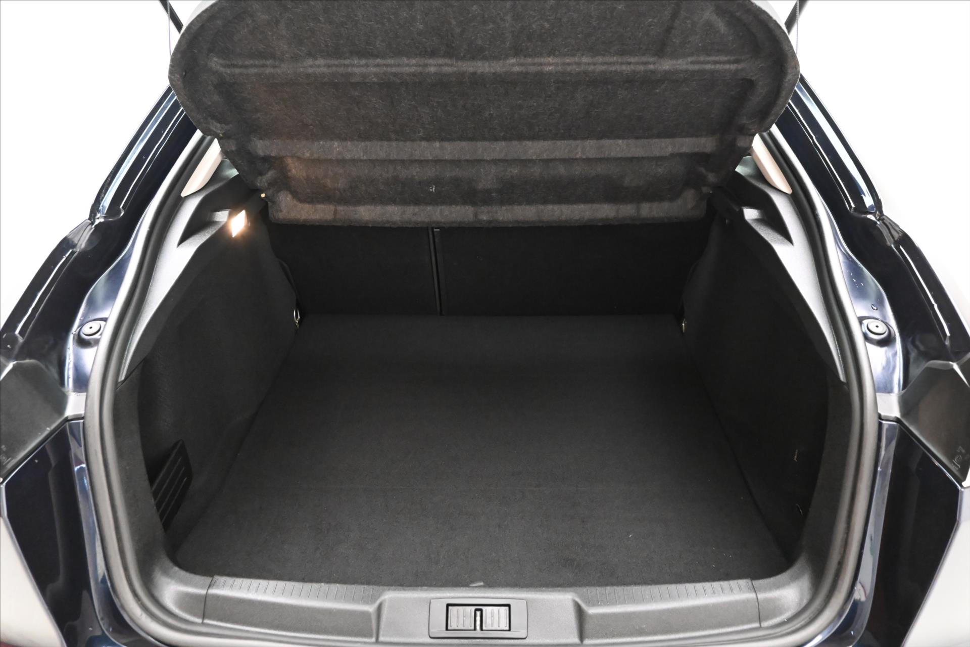 Hlavní fotografie vozu Renault Laguna 2,0 dCi 110 kW Xenon nová STK (10)