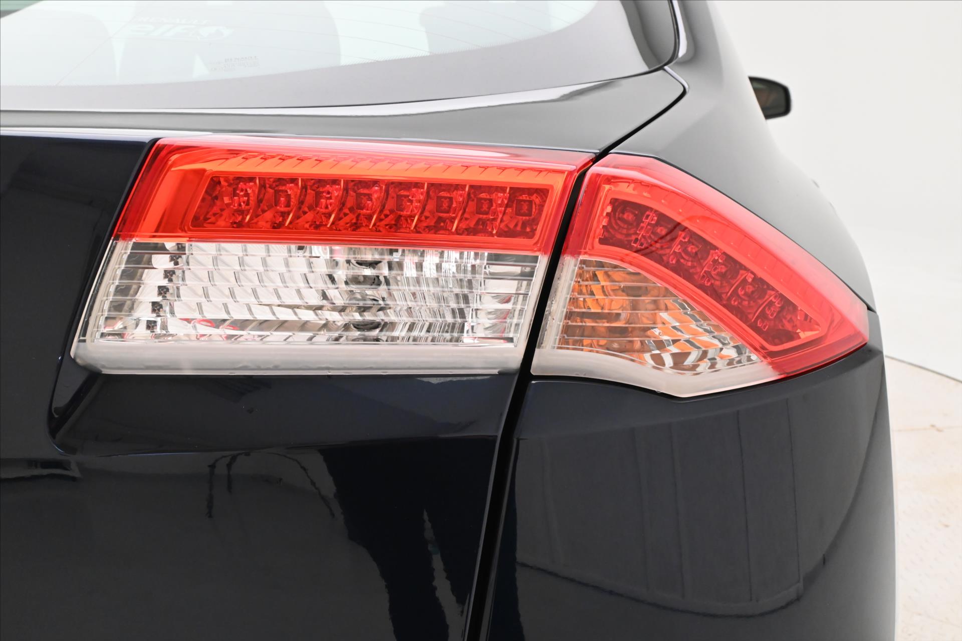 Hlavní fotografie vozu Renault Laguna 2,0 dCi 110 kW Xenon nová STK (28)