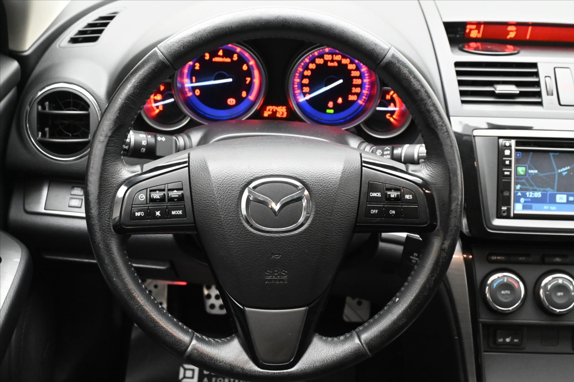 Hlavní fotografie vozu Mazda 6 2,0 i 114 kW Klima Tažné (18)