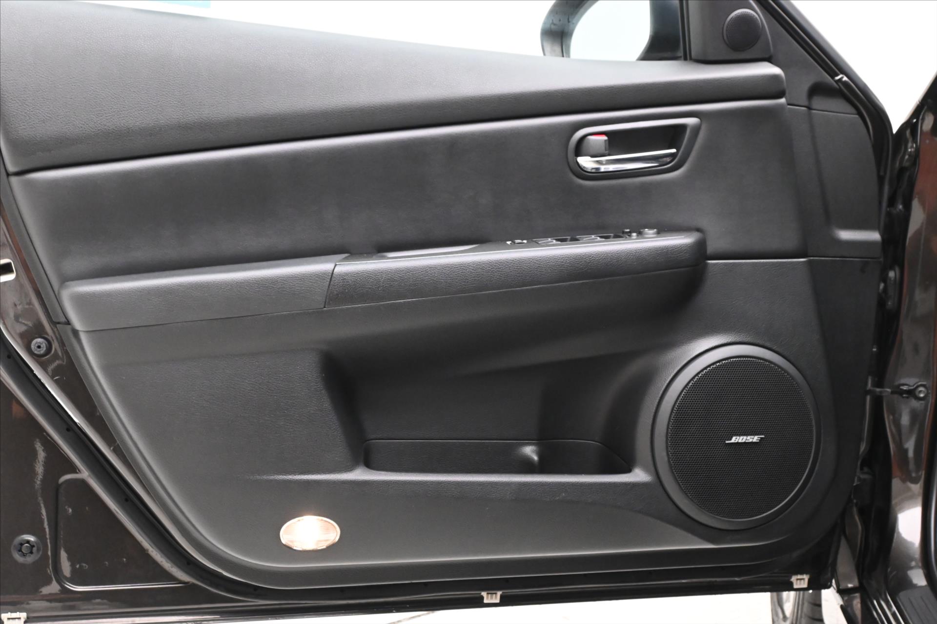 Hlavní fotografie vozu Mazda 6 2,0 i 114 kW Klima Tažné (23)