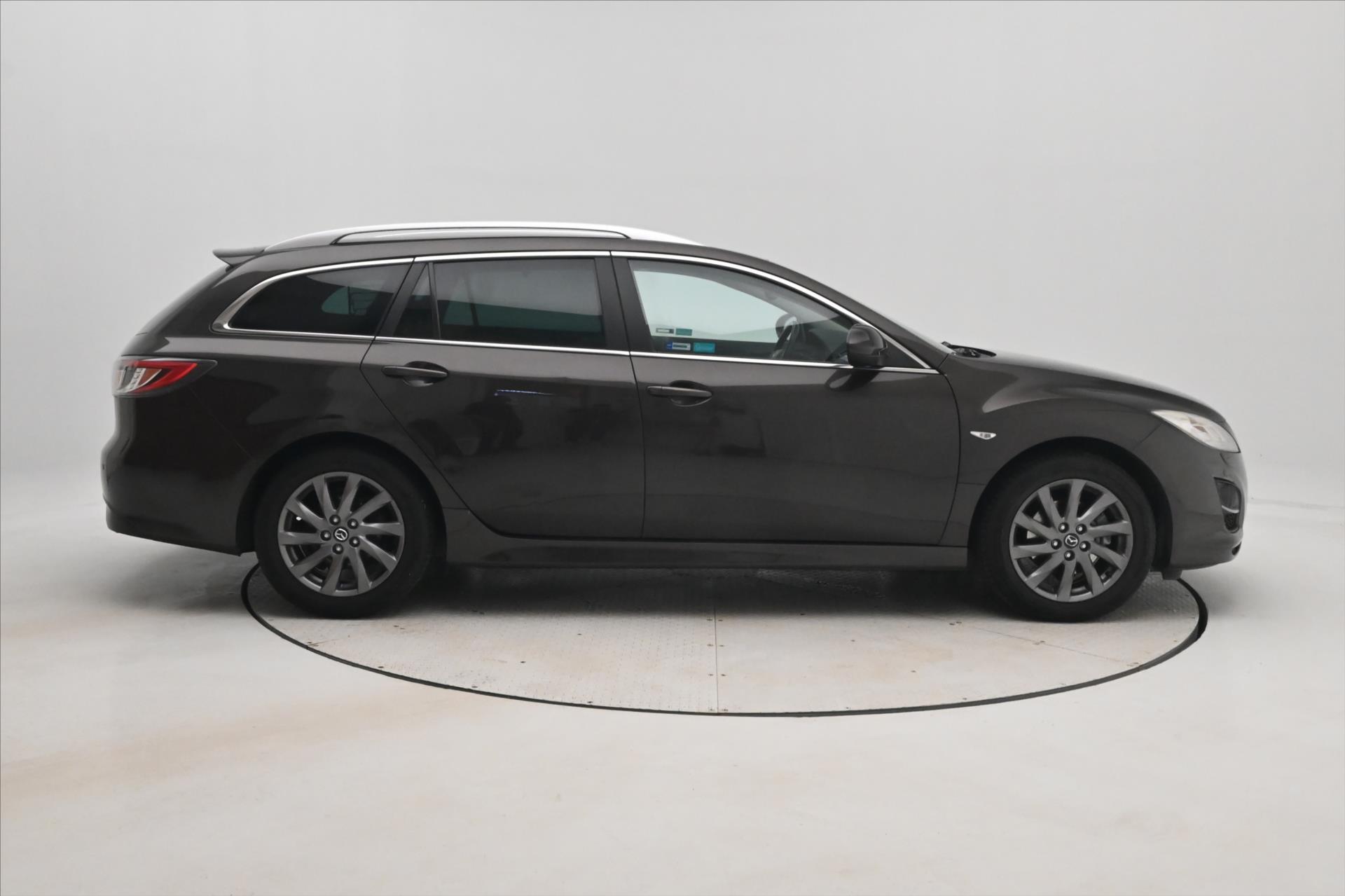 Main photo of the car Mazda 6 2.0 i 114 kW Klima Towable (4)