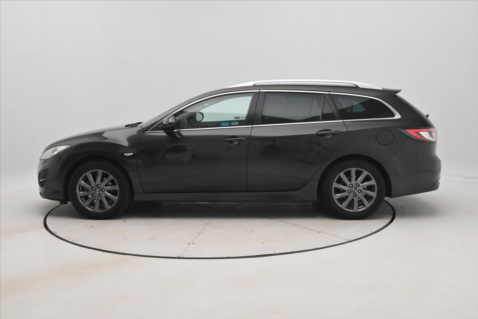Hlavní fotografie vozu Mazda 6 2,0 i 114 kW Klima Tažné (8)