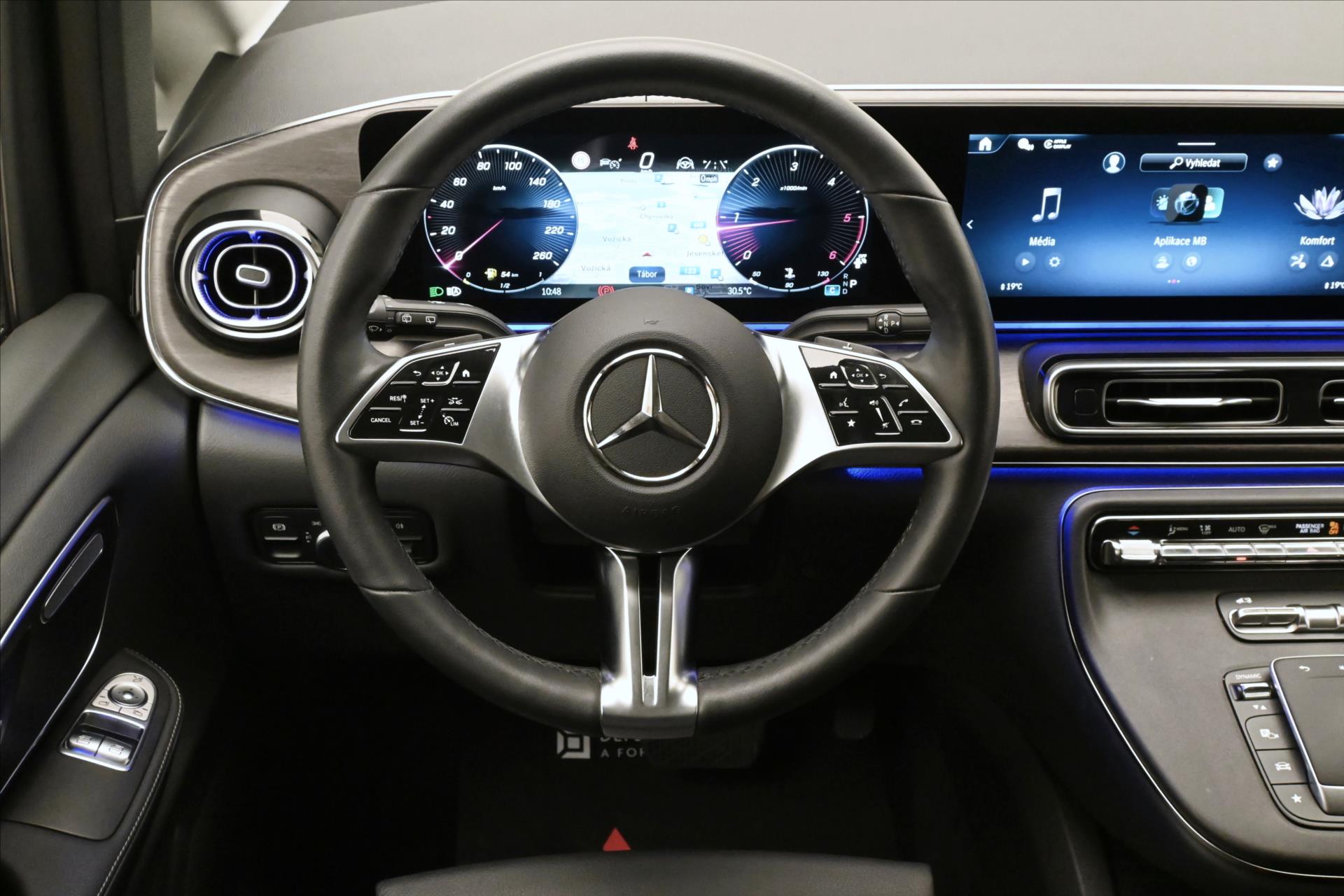 Main photo of the car Mercedes-Benz Class in 2,0 300D 174kW XL Avantgarde 8míst Záruka až 5 (15)