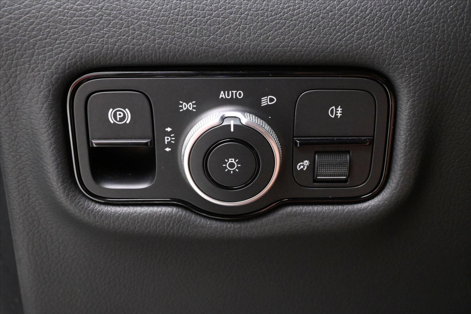 Main photo of the car Mercedes-Benz Class in 2,0 300D 174kW XL Avantgarde 8míst Záruka až 5 (25)