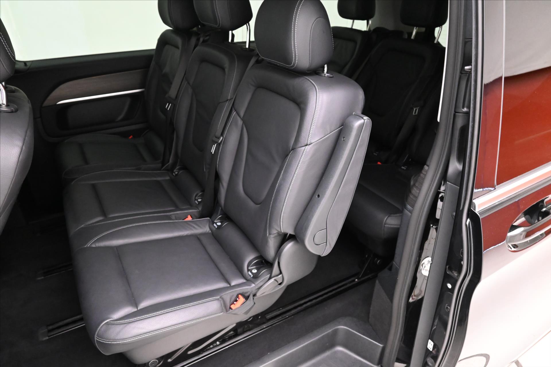 Main photo of the car Mercedes-Benz Class in 2,0 300D 174kW XL Avantgarde 8míst Záruka až 5 (27)