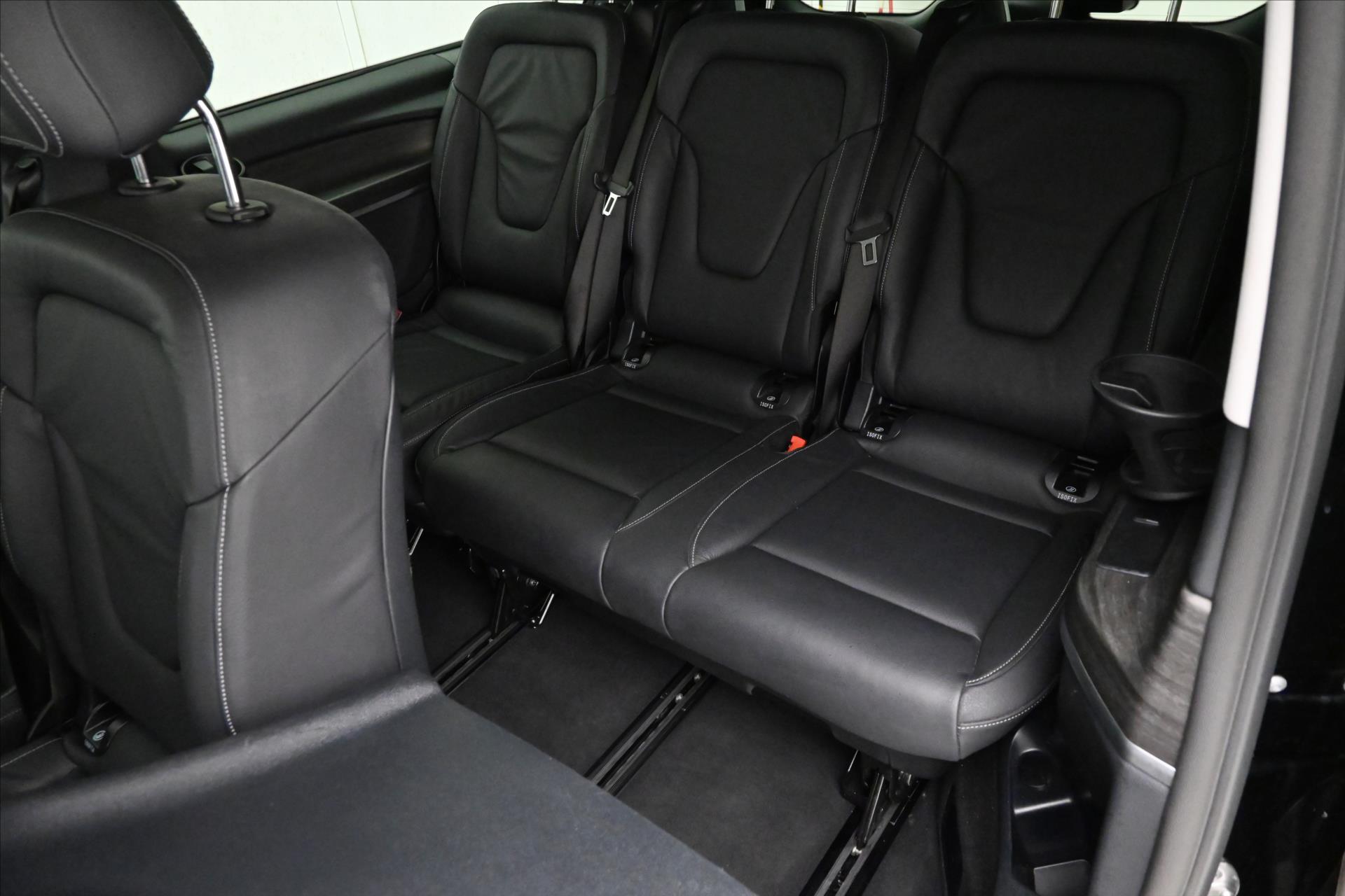 Main photo of the car Mercedes-Benz Class in 2,0 300D 174kW XL Avantgarde 8míst Záruka až 5 (28)