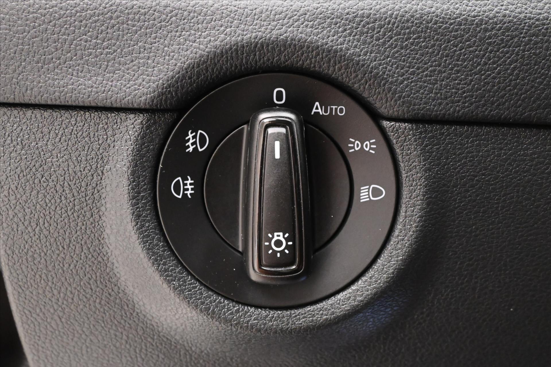 Main photo of the car Skoda Octavia 2.0 TDI 110kW 4x4 Towable Warranty up to 5 years (25)