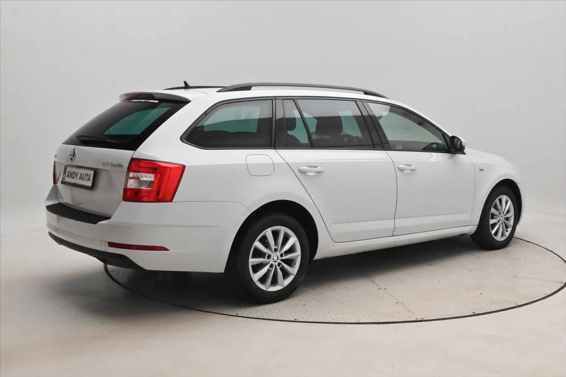 Main photo of the car Skoda Octavia 2,0 TDI 110 kW DSG Clever Záruka až 5 let (5)