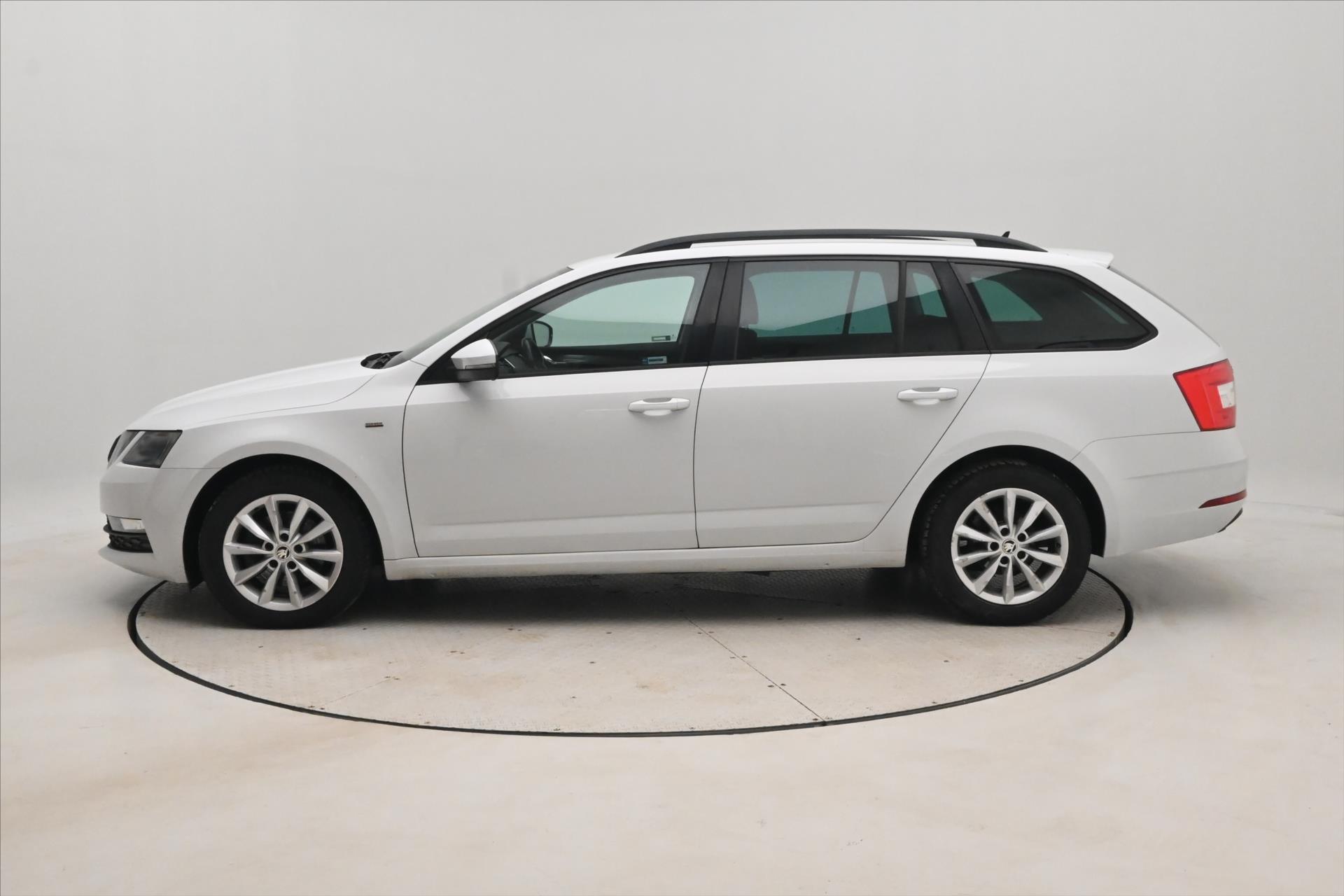 Main photo of the car Skoda Octavia 2,0 TDI 110 kW DSG Clever Záruka až 5 let (8)