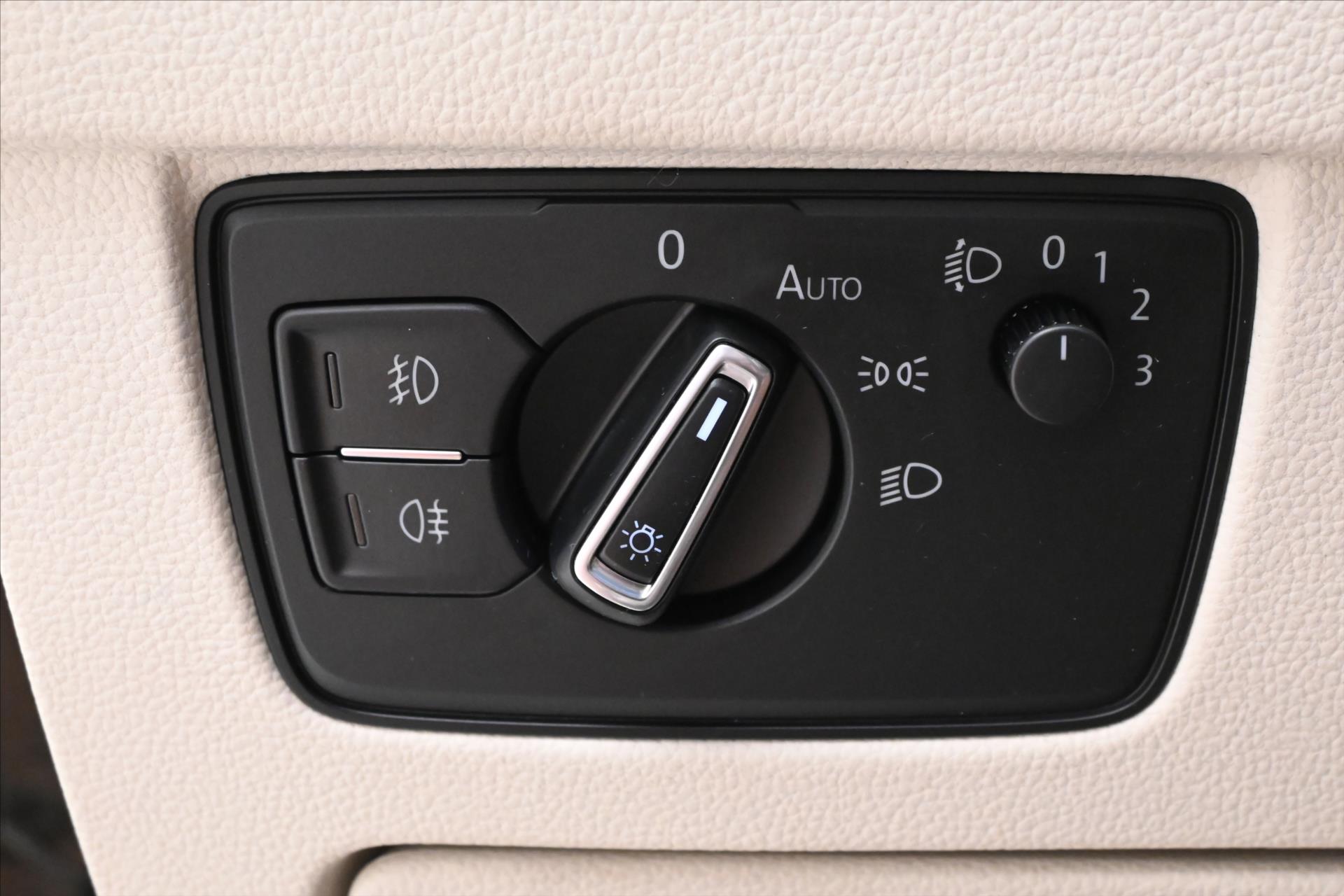 Main photo of the car Volkswagen Passat 2.0 TDI 110kW Towing Warranty up to 5 years (28)