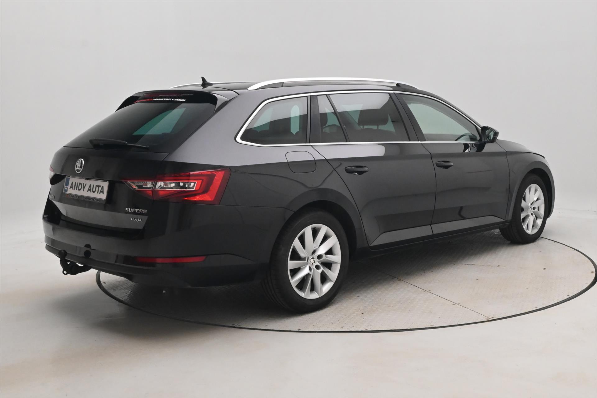 Hlavní fotografie vozu Škoda Superb 2,0 TDI 110 kW 4x4 Style Panorama Záruka až 5 let (5)