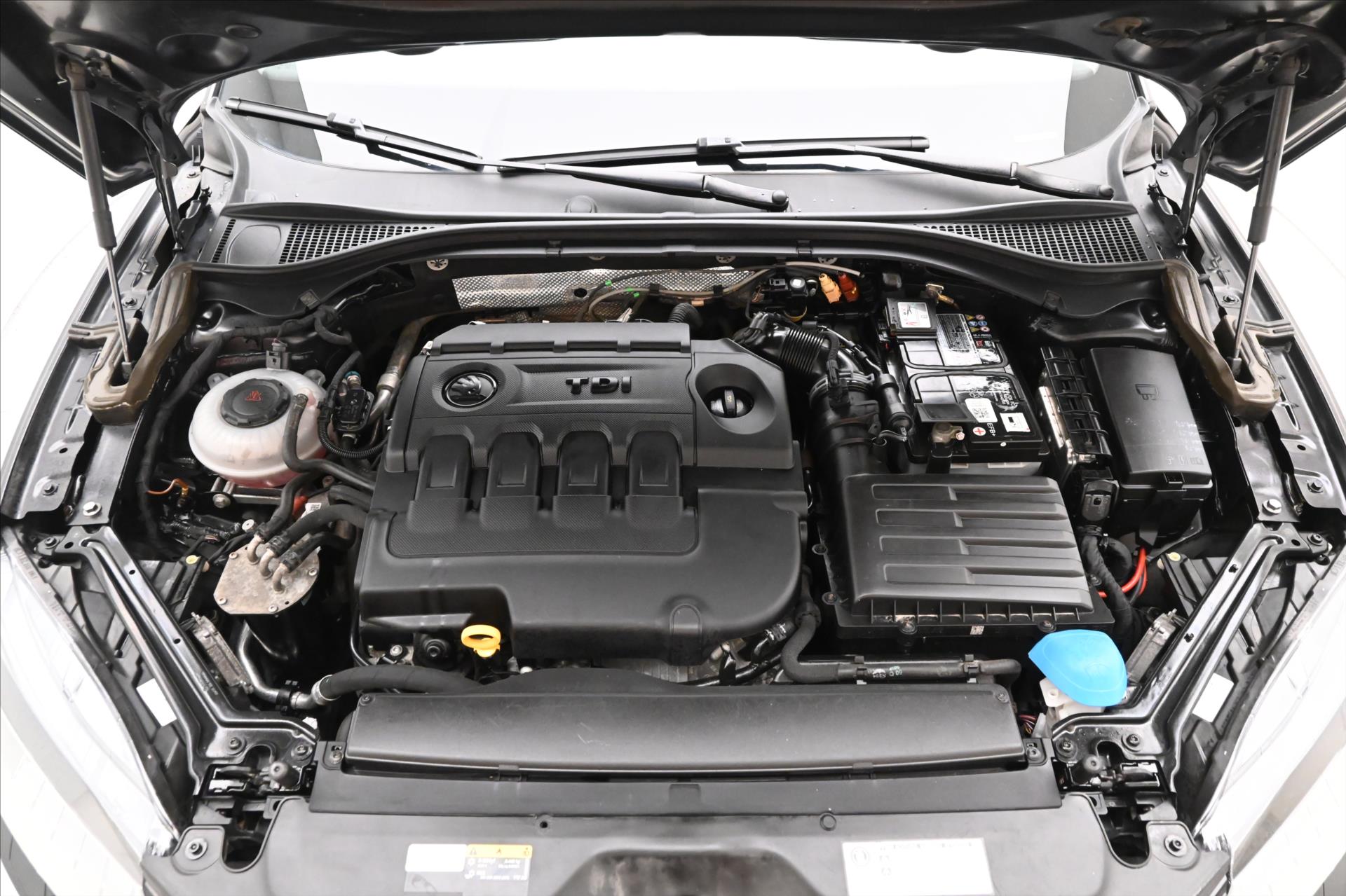 Hlavní fotografie vozu Škoda Superb 2,0 TDI 110 kW 4x4 Style Panorama Záruka až 5 let (9)