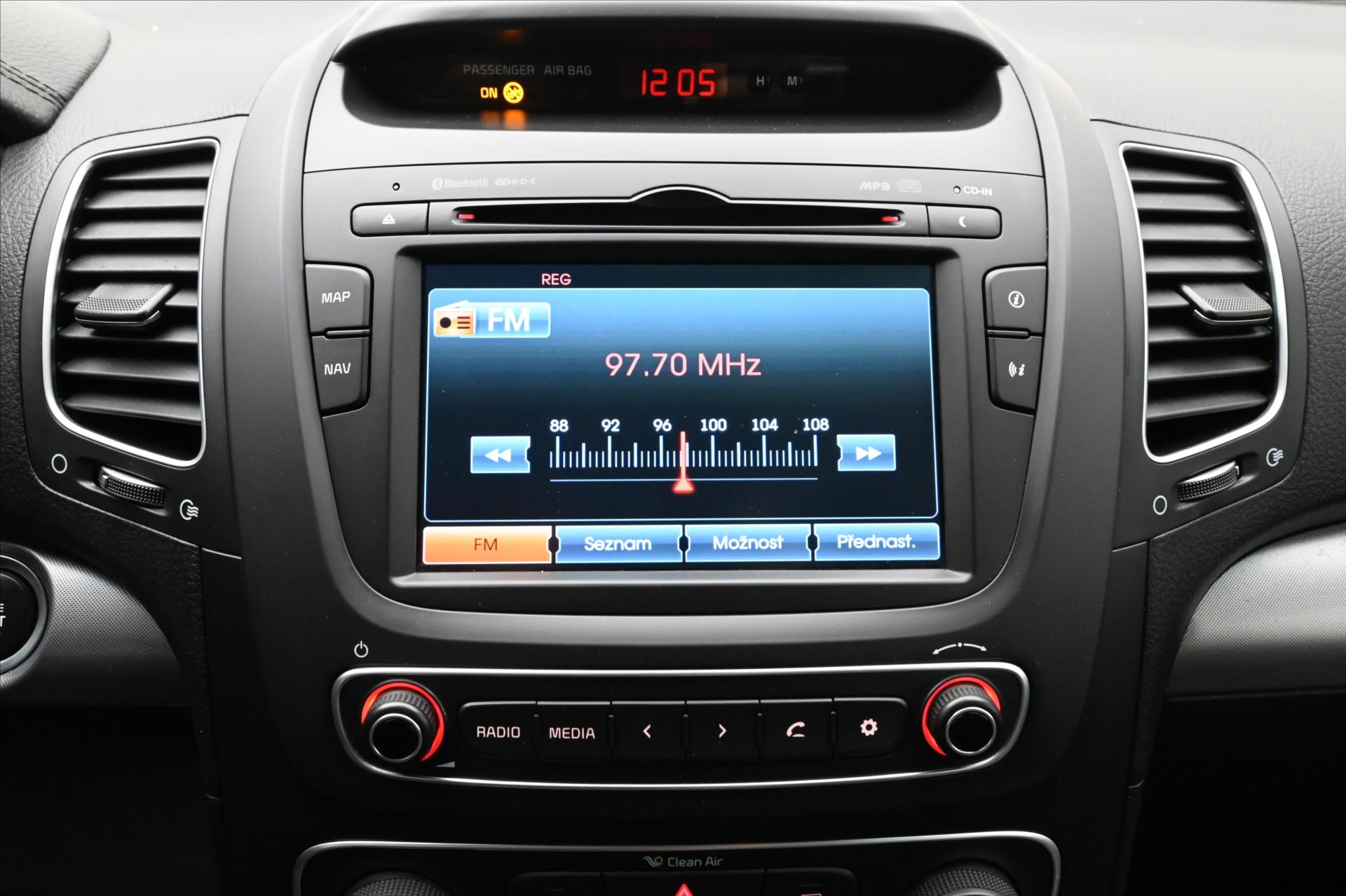Hlavní fotografie vozu Kia Sorento 2,2 CRDI 145 kW AT 4x4 Navigace Záruka až 5 let (19)