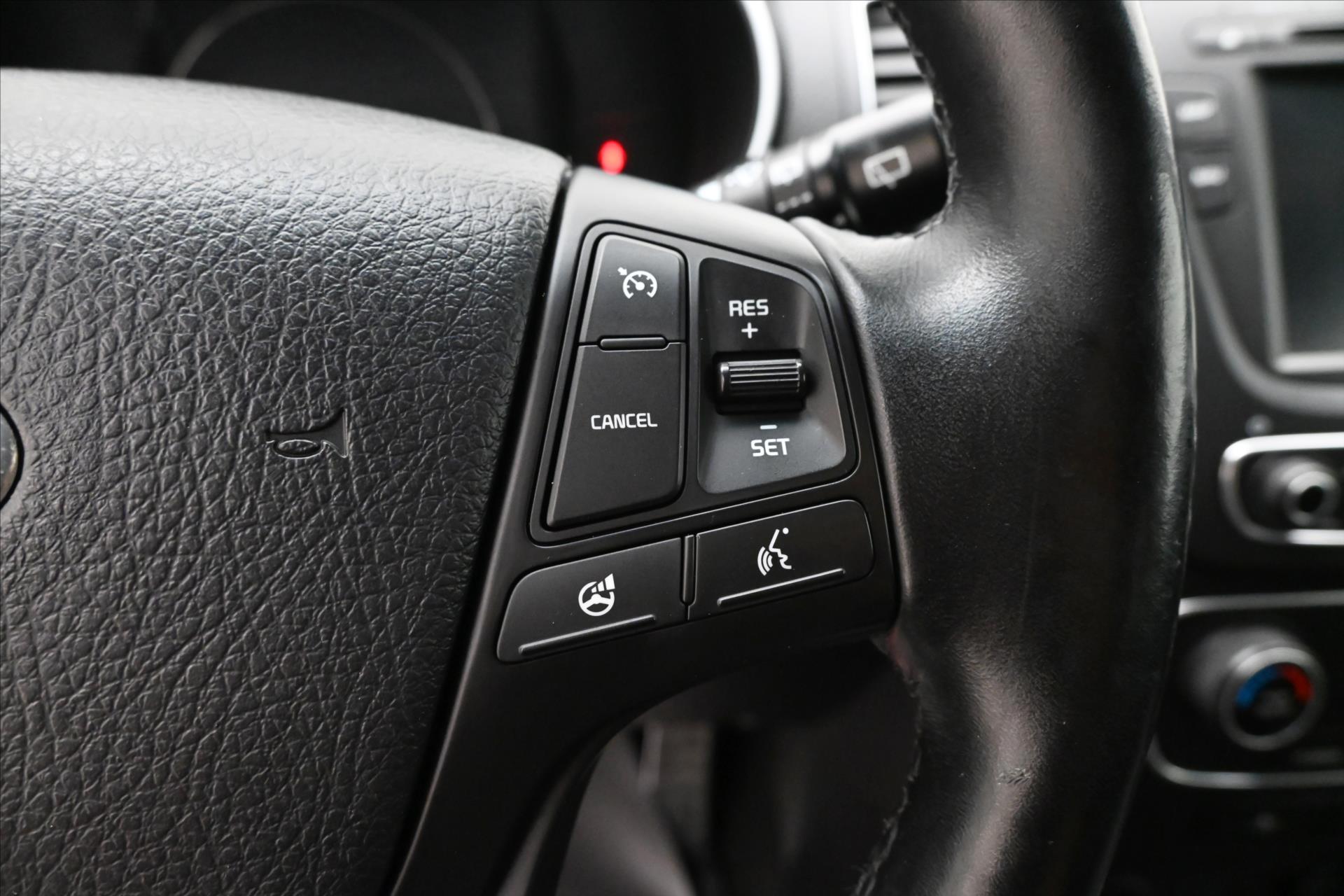 Hlavní fotografie vozu Kia Sorento 2,2 CRDI 145 kW AT 4x4 Navigace Záruka až 5 let (23)