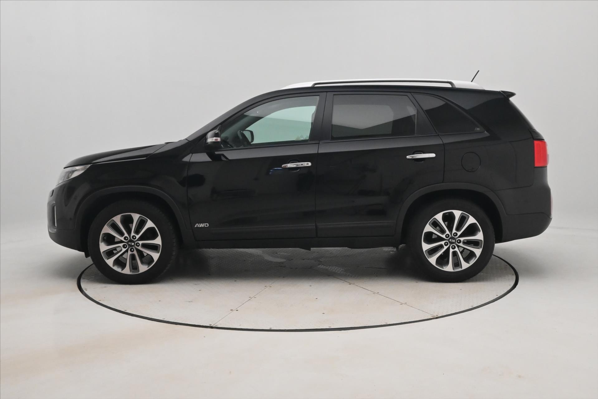 Hlavní fotografie vozu Kia Sorento 2,2 CRDI 145 kW AT 4x4 Navigace Záruka až 5 let (8)
