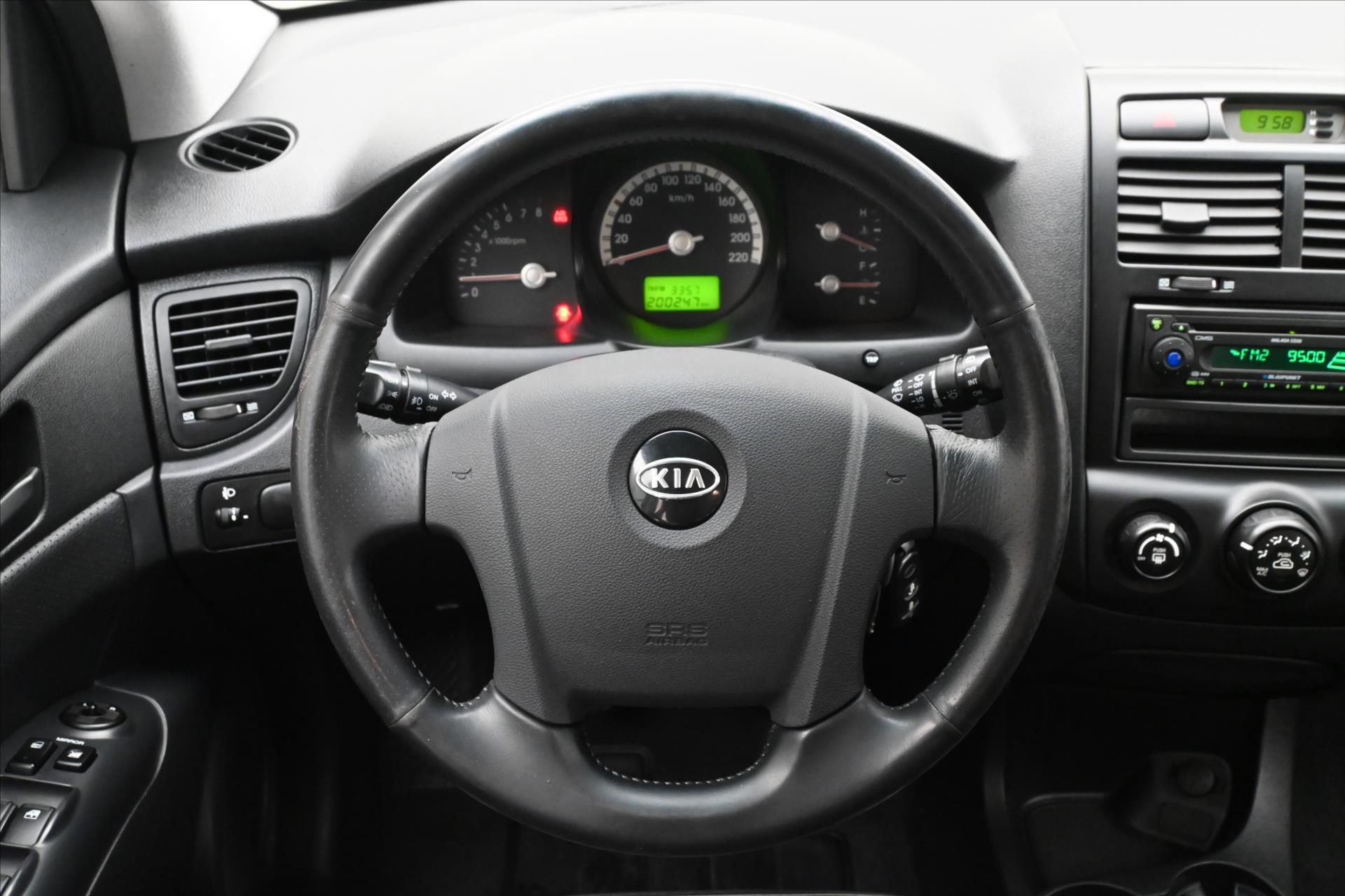 Main photo of the car Kia Sportage 2.0 i 104 kW Towable (18)