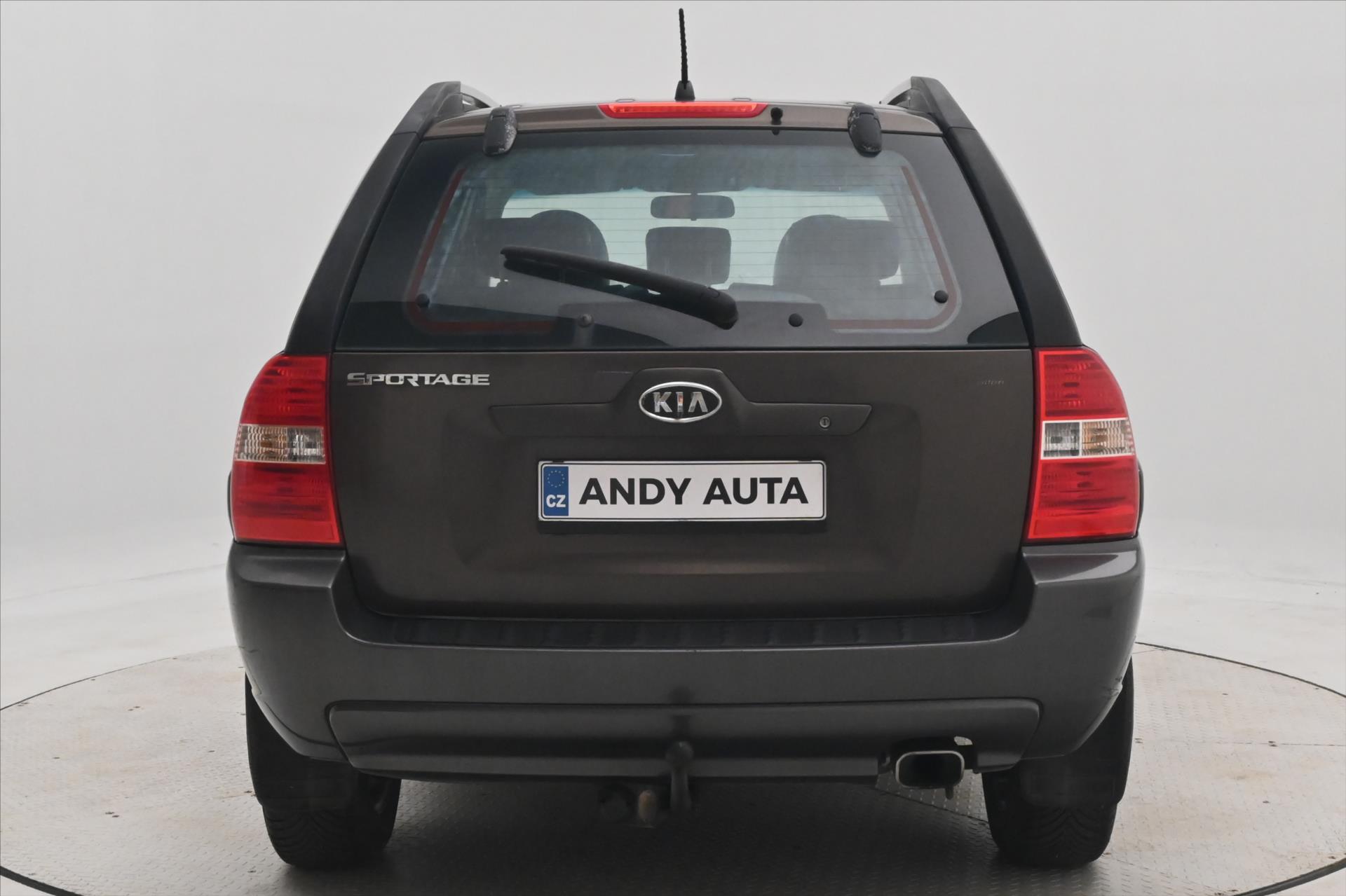 Main photo of the car Kia Sportage 2.0 i 104 kW Towable (6)