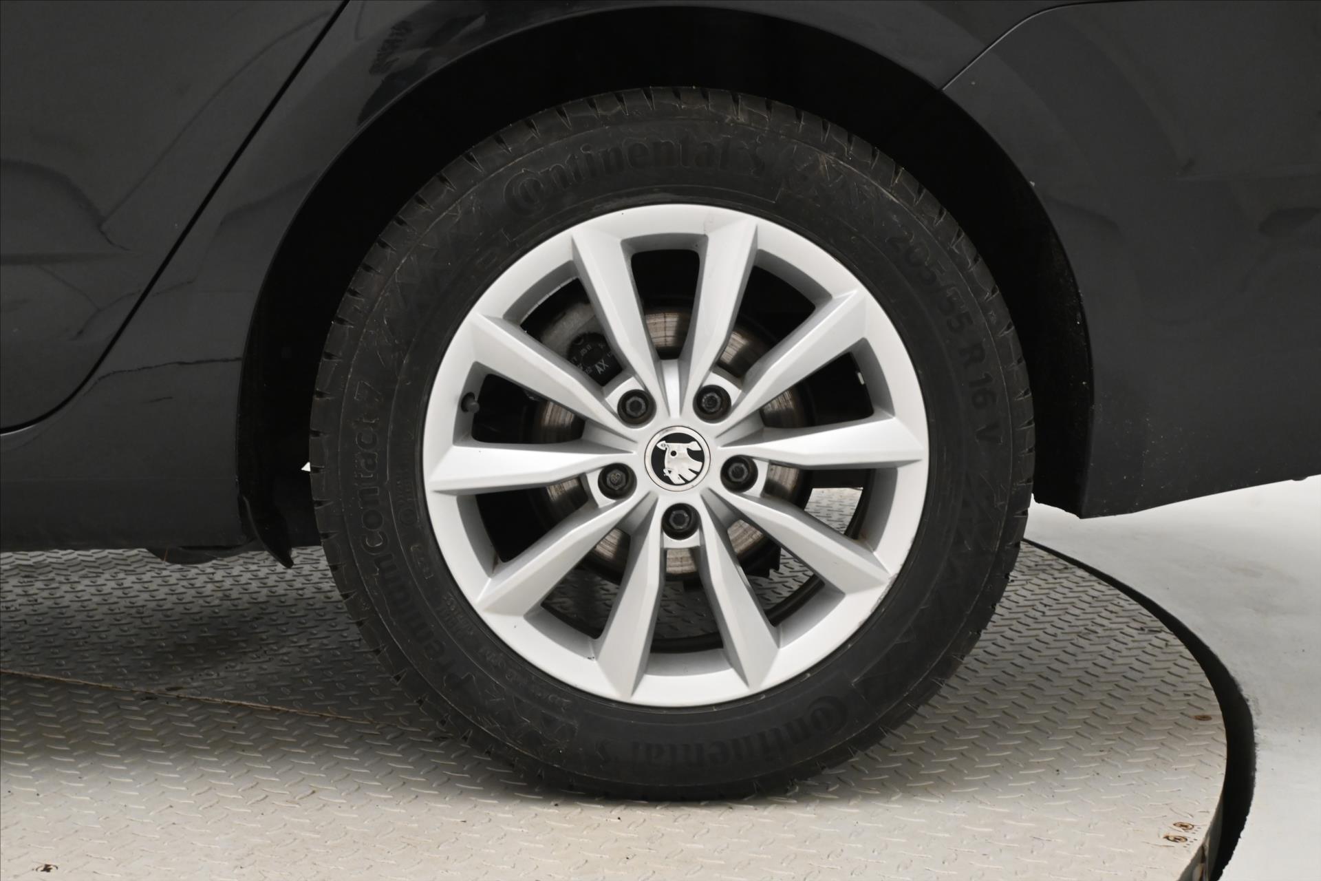 Hlavní fotografie vozu Škoda Octavia 2,0 TDI 110kW Tažné DSG Záruka až 5 let (29)